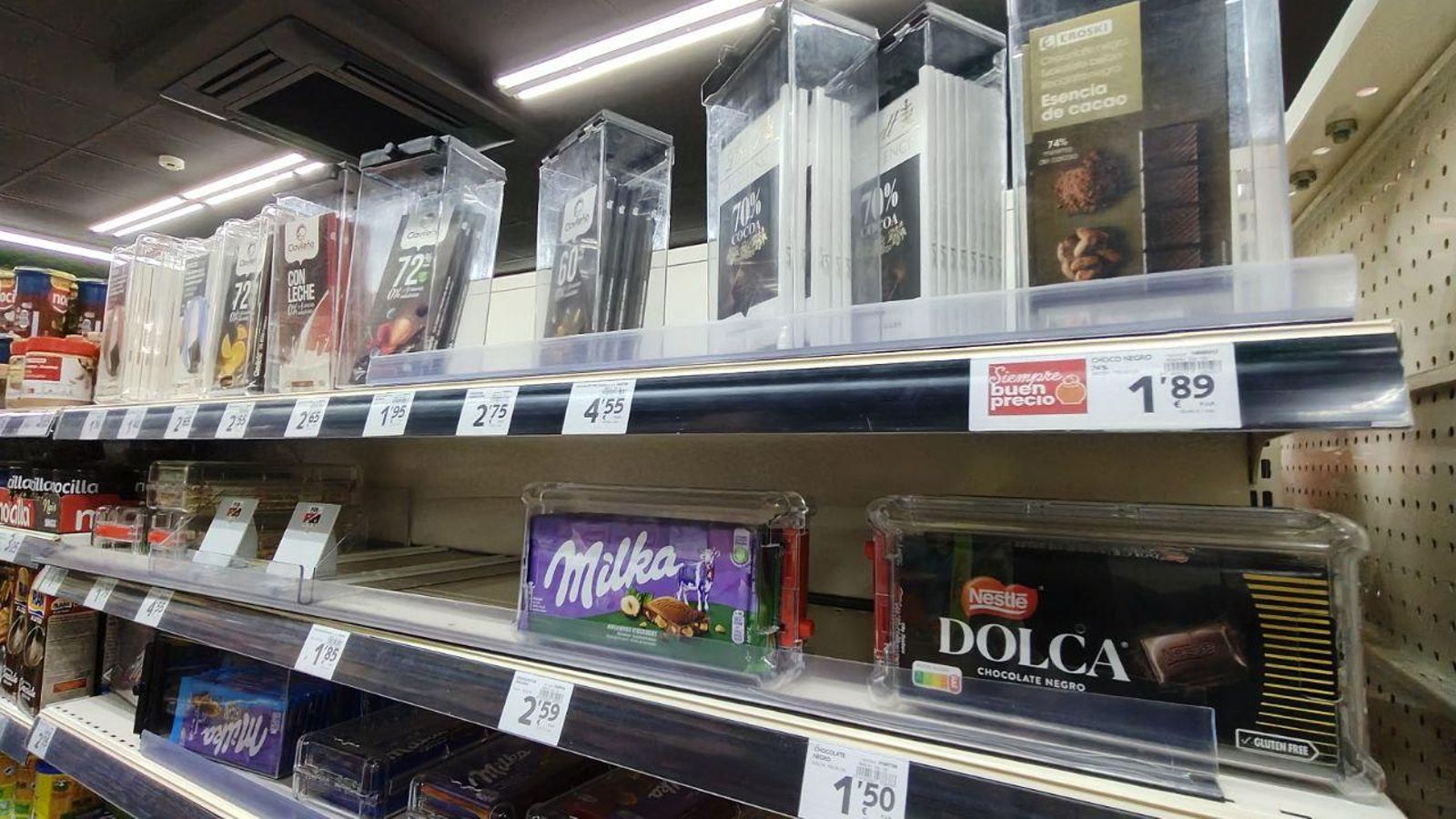 El estante de los chocolates, en un supermercado de Vigo.