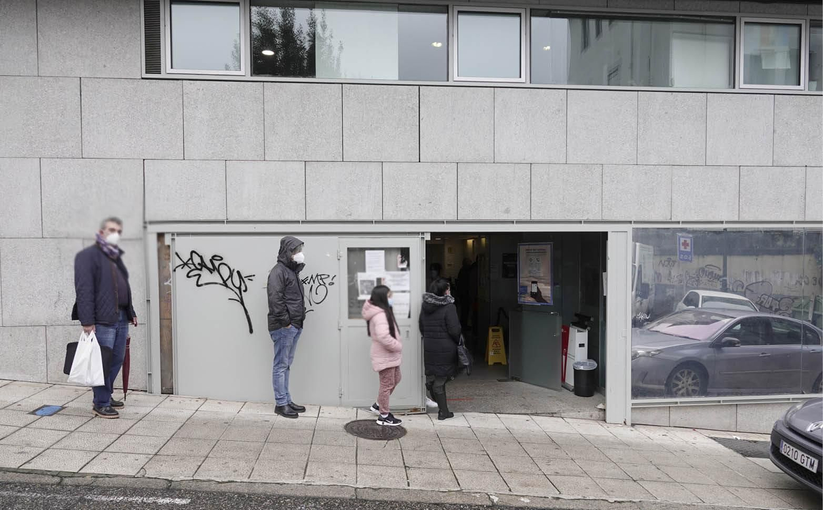 Los centros de salud están desbordados por la avalancha de pacientes unida a la falta de personal.