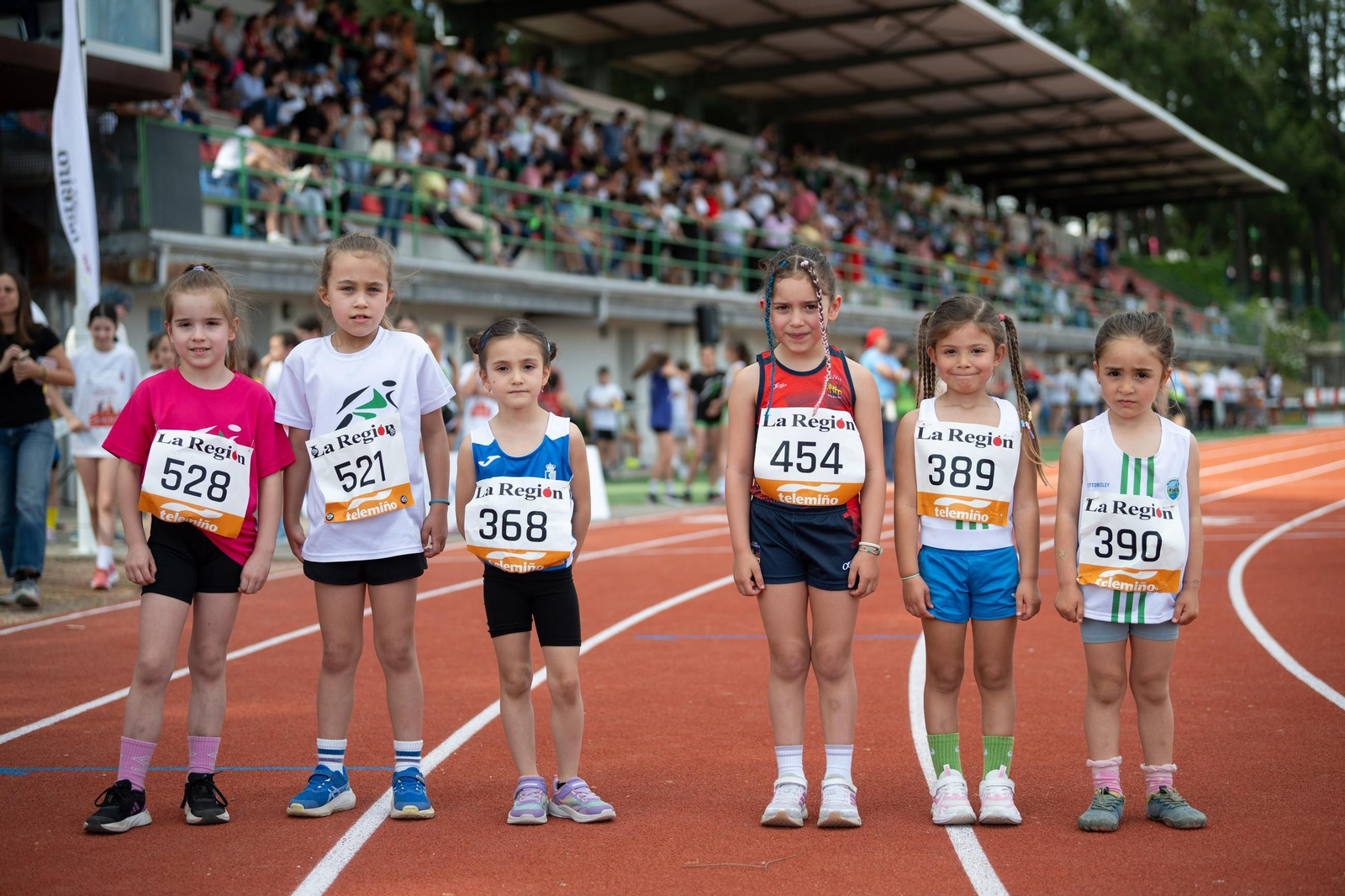 Galería | El atletismo ourensano disfruta en el 1er Trofeo Germán González