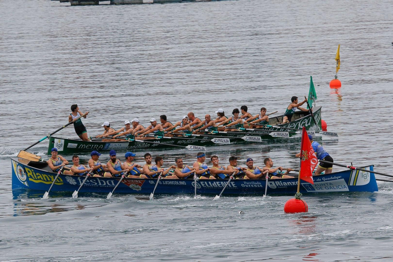 Bandera de Samertolameu de traineras.