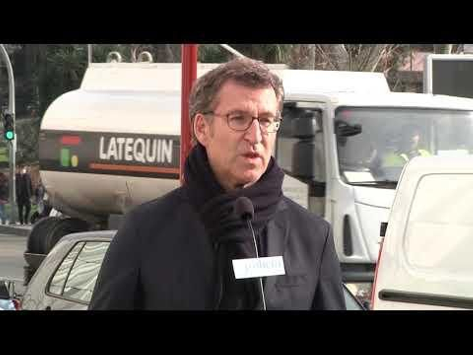 Feijóo recorre el pabellón de Os Remedios tras su remodelación