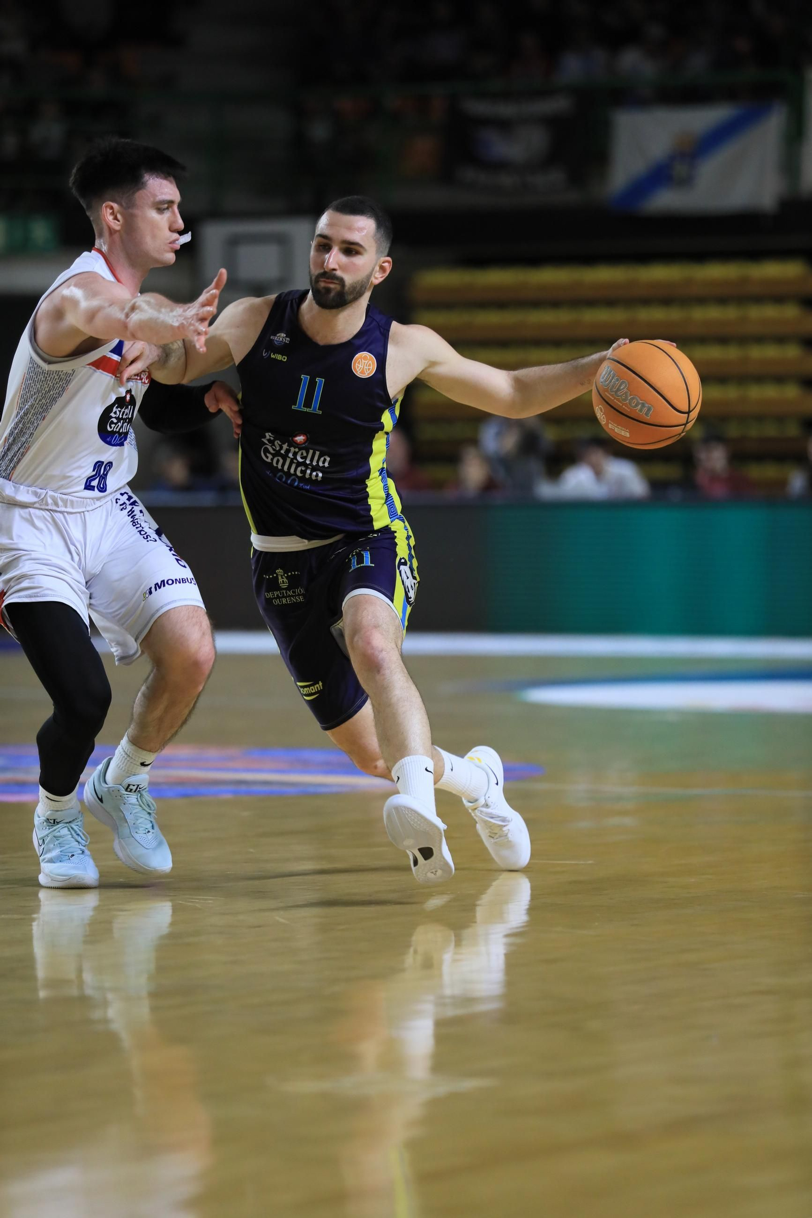 Galería | El Pazo, a reventar para el derbi COB-Obradoiro