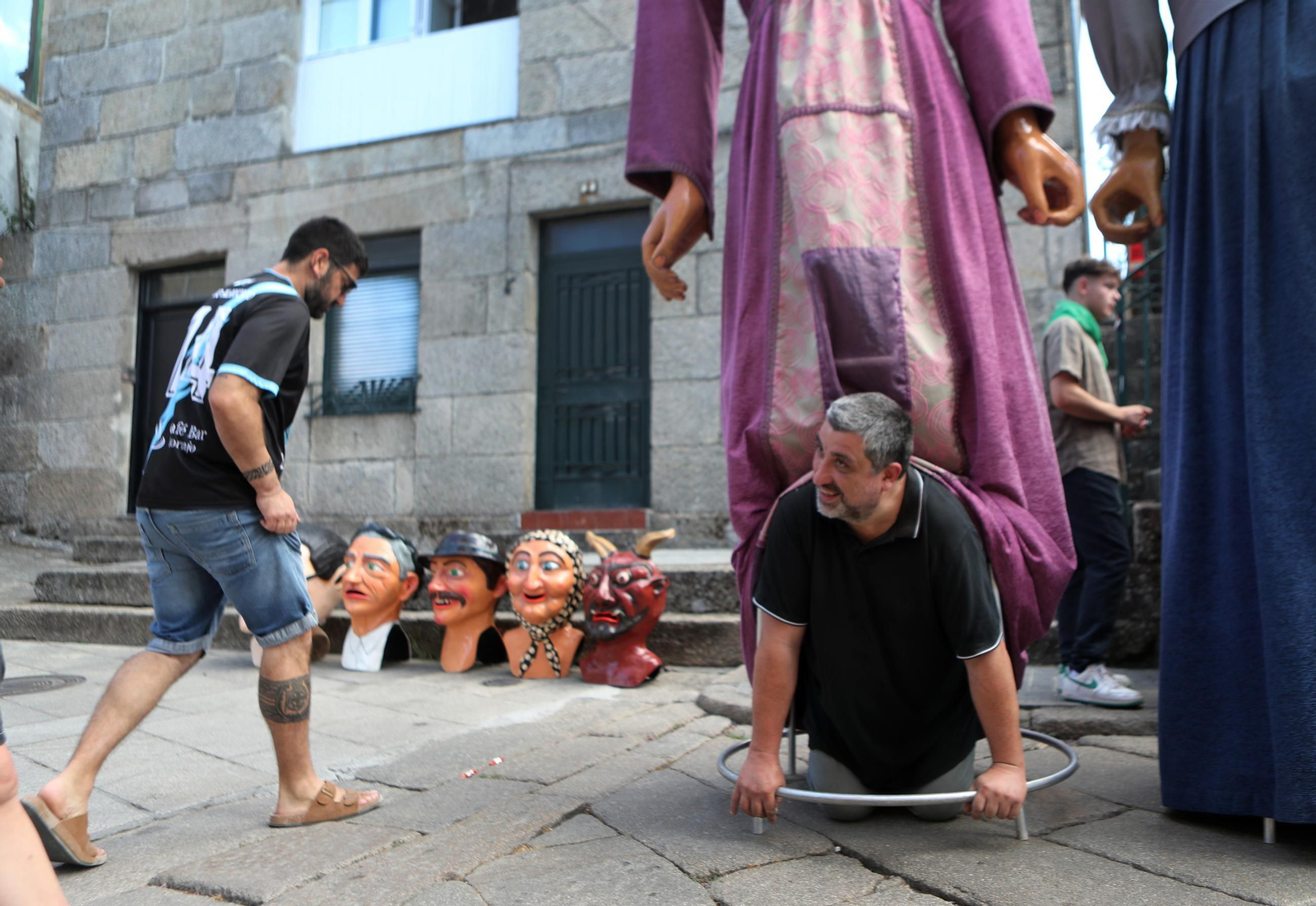 Galería | Allariz despide ó   San Bieito cunha   procesión sentida  e numerosa