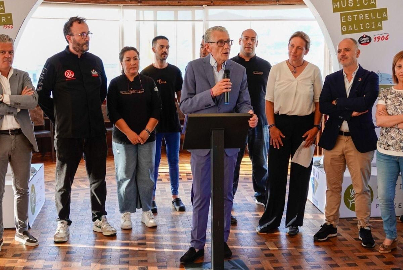 Touza en la presentación de los platos ayer en el Náutico.