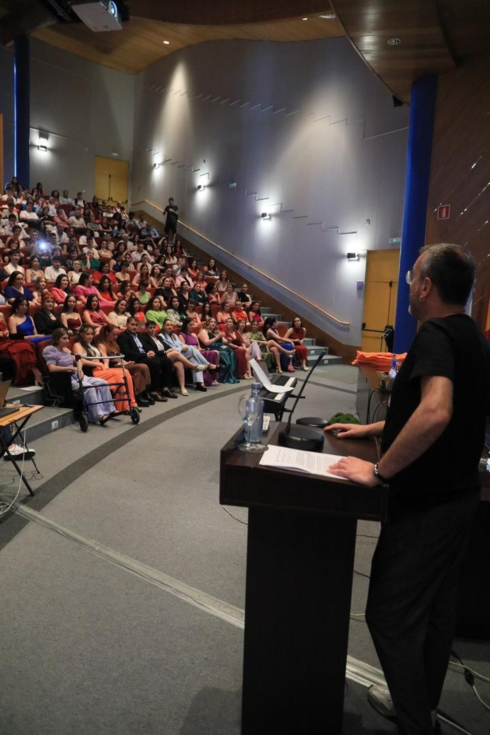 Panorámica del acto.