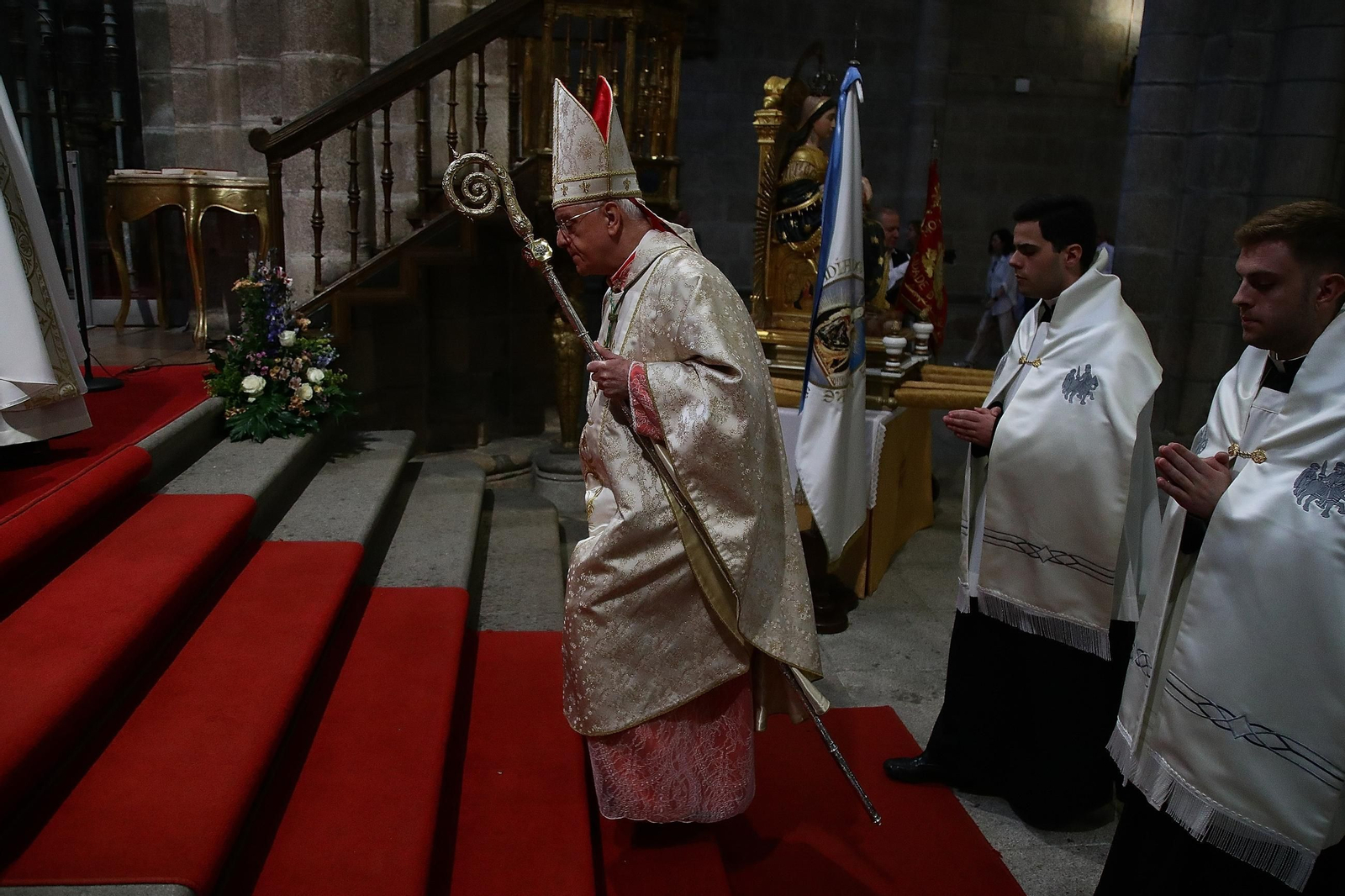 Galería | La procesión del Encuentro pone fin a la Semana Santa en Ourense