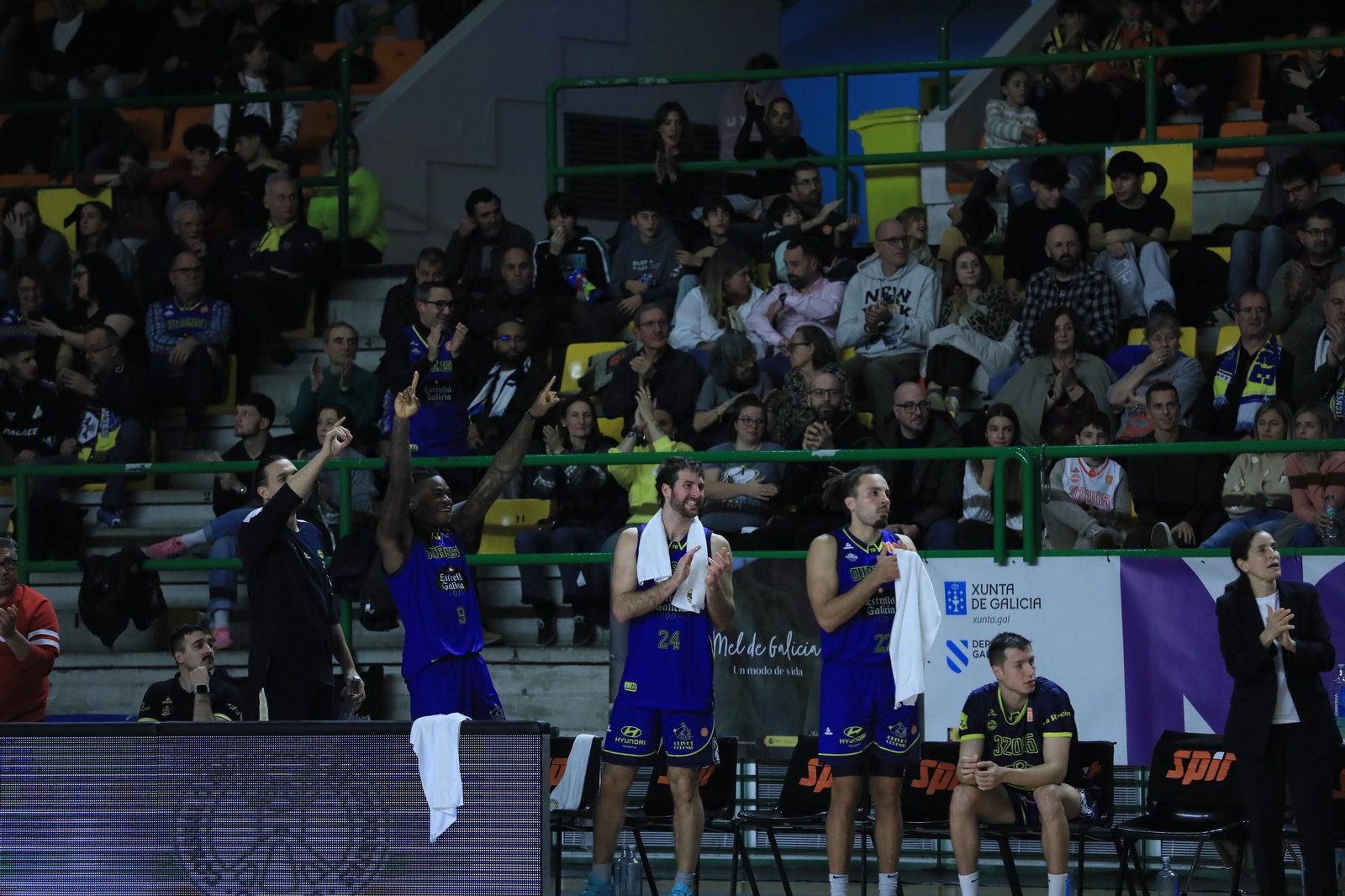 Galería | El COB gana y sigue disfrutando ante un Pazo entregado