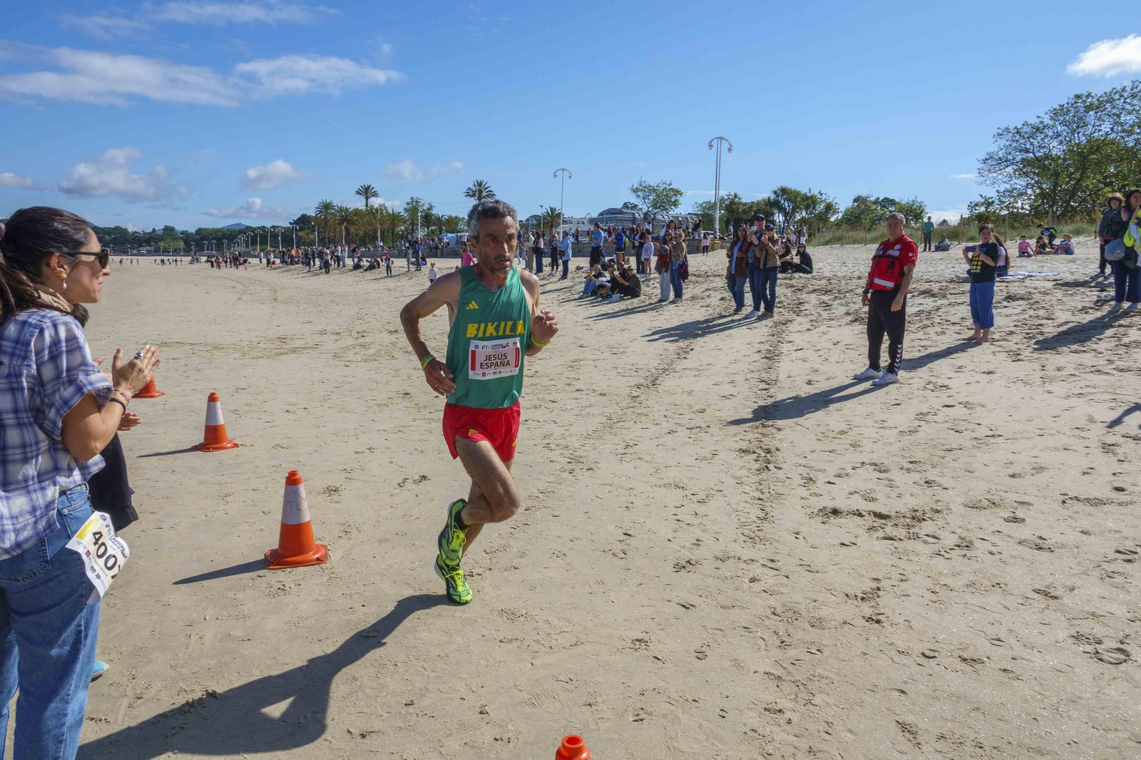 Galería | 1.000 corredores inundan Samil