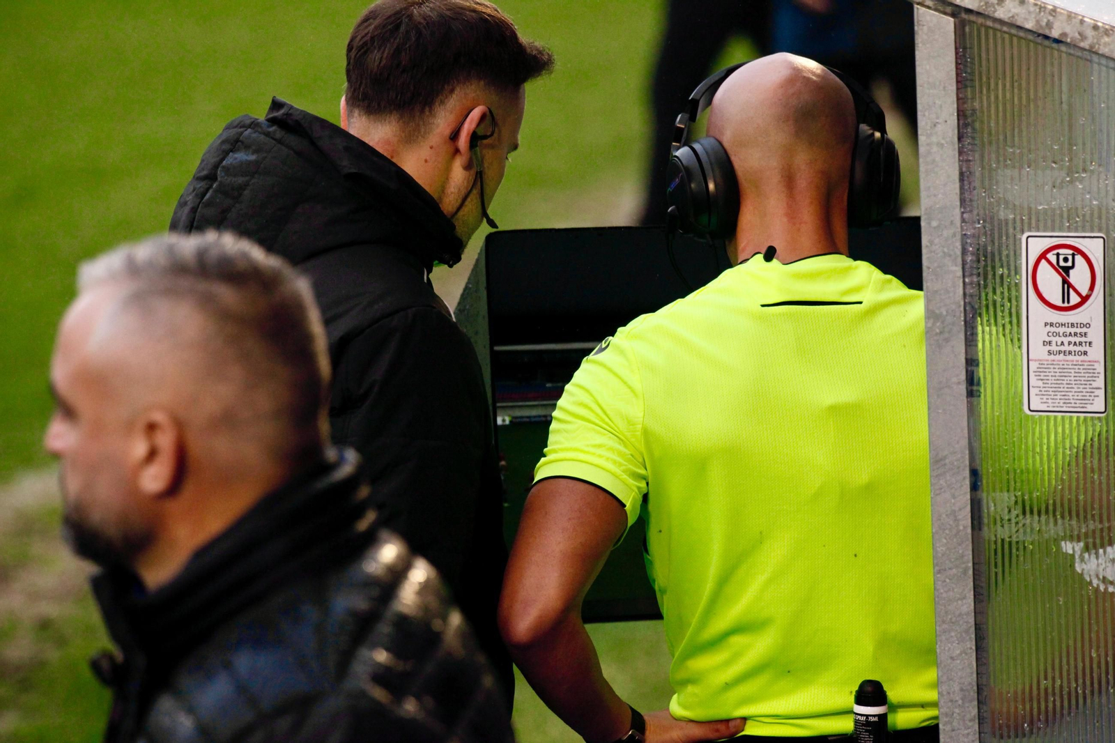 Galería | Tarde de frío y lluvia en O Couto entre Ourense CF y Unionistas de Salamanca