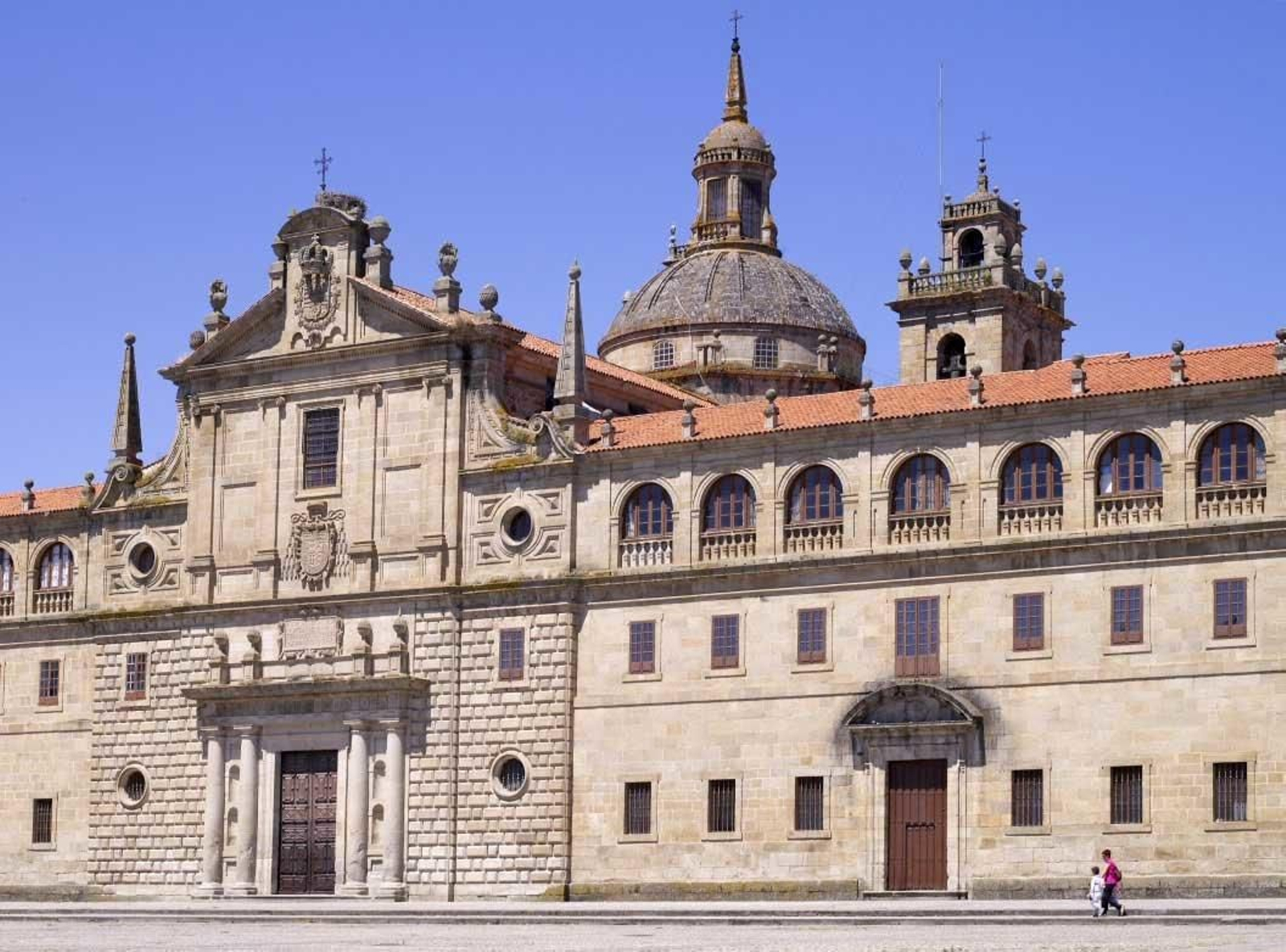 Colegio de Nuestra Señora de la Antigua, Los Escolapios de Monforte