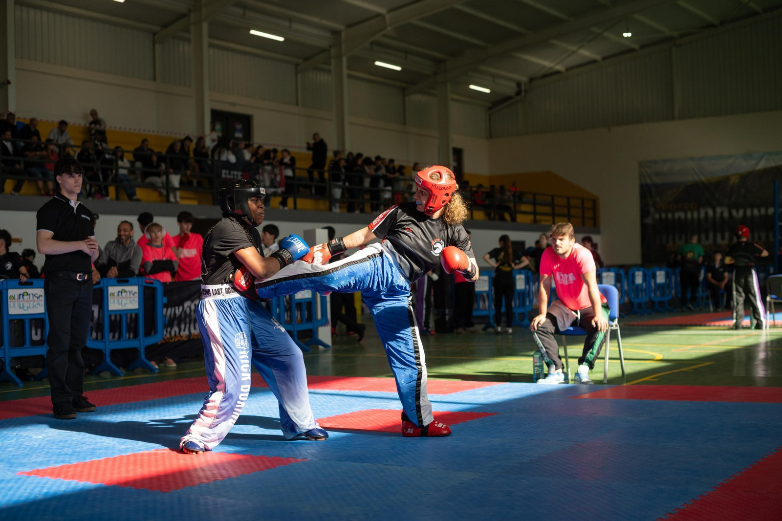 Galería | El kick boxing no falta a su cita con la Ribeira Sacra