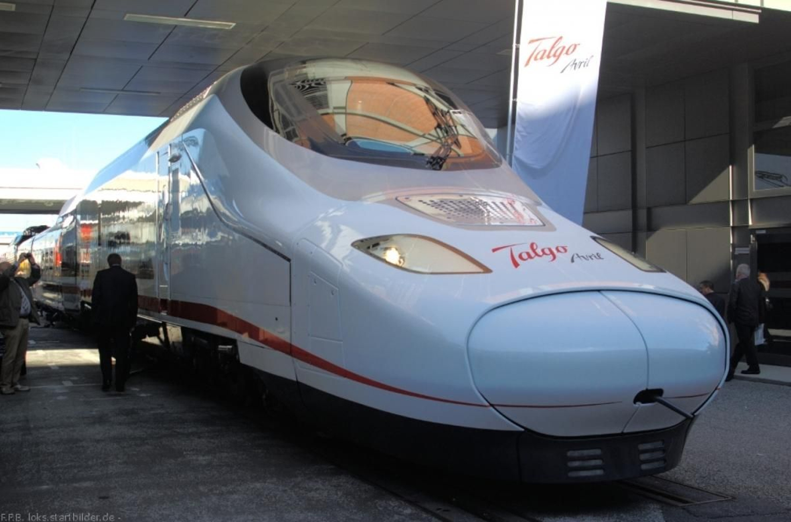 Un Talgo Avril de alta velocidad. Vigo tendrá que esperar.