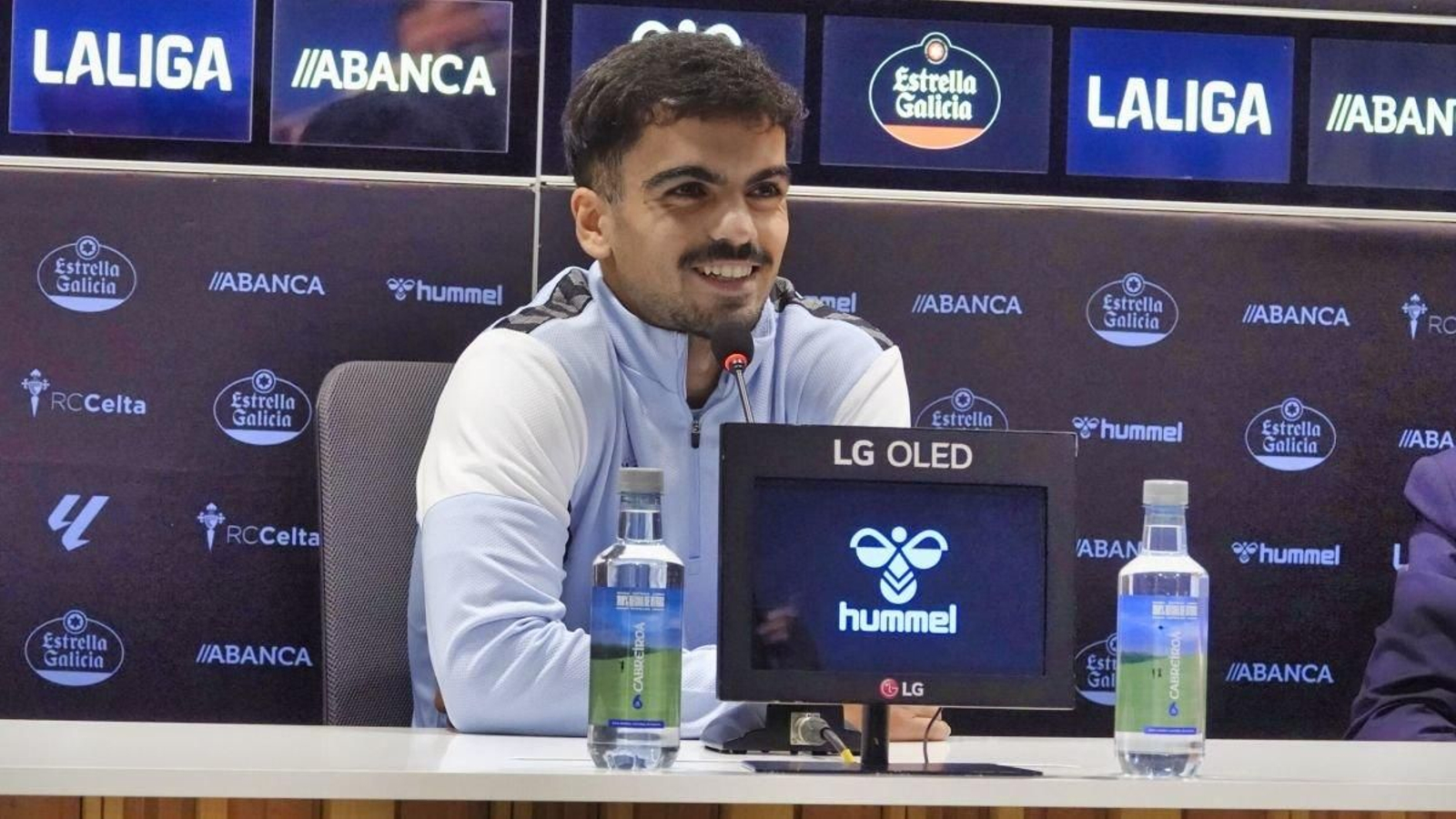 Damián Rodríguez, ayer, en la rueda de prensa que ofreció en la ciudad deportiva del Celta.