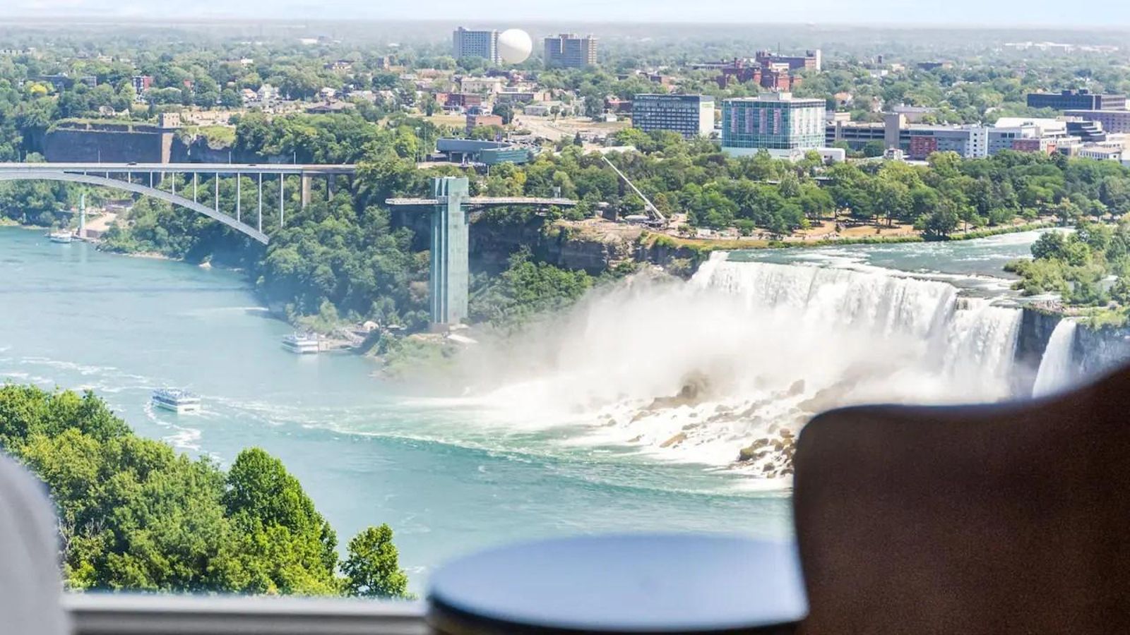 Hotel con vistas a las cataratas del Niágara