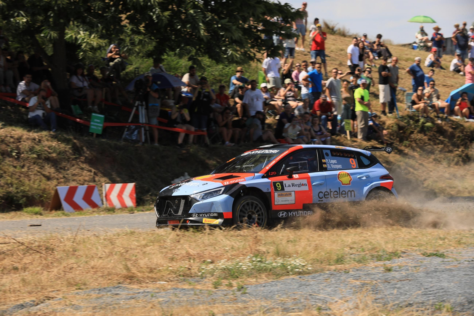 Galería | El público disfruta del Rally de Ourense en el tramo Cartelle-Toén, en fotos