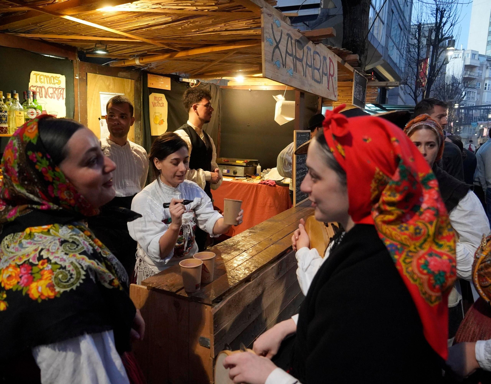 Galería | Ambiente festivo en el Casco Vello para celebrar la Reconquista