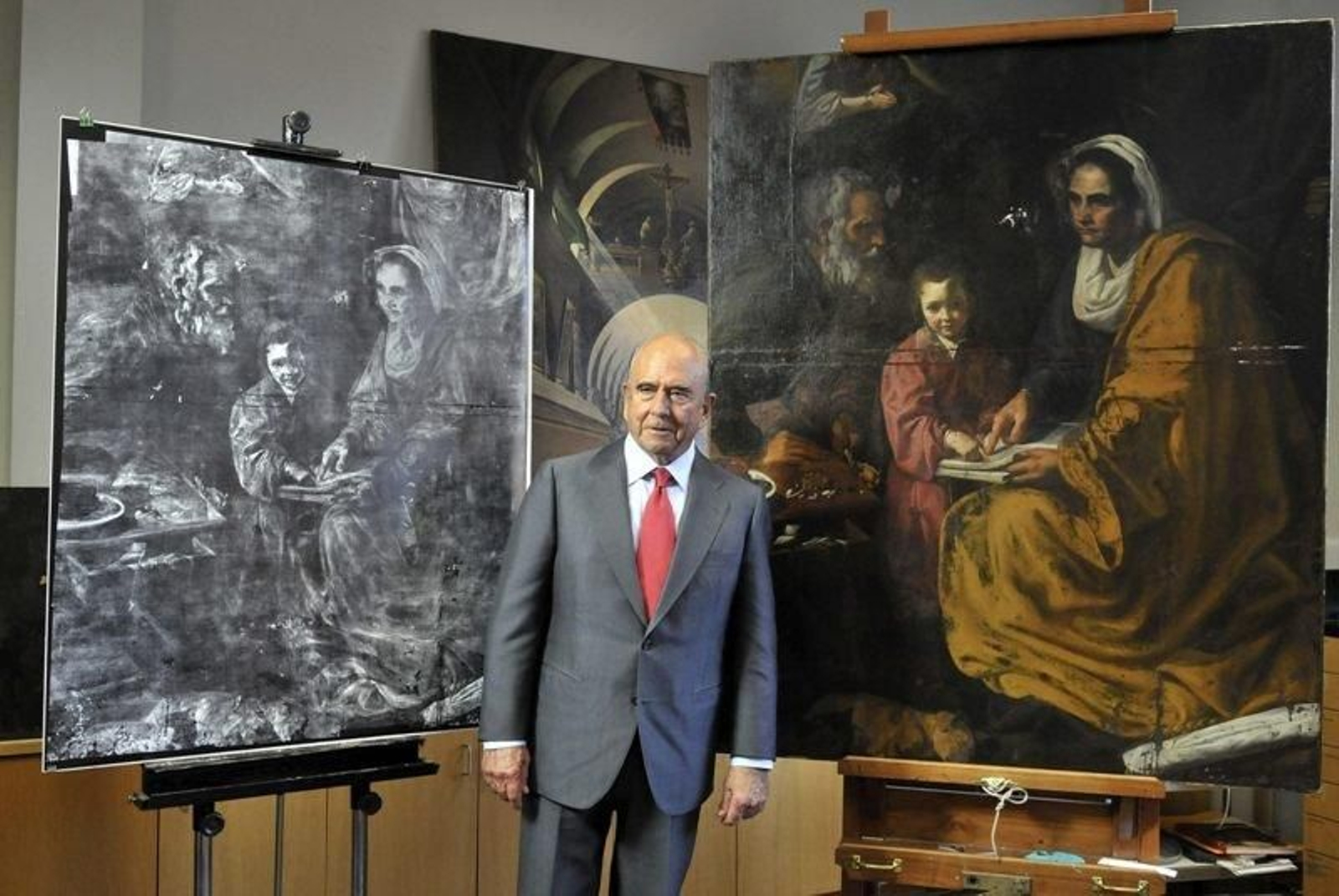 Botín, junto a "La educación de la Virgen", de Velázquez, que su fundación iba a presentar hoy.