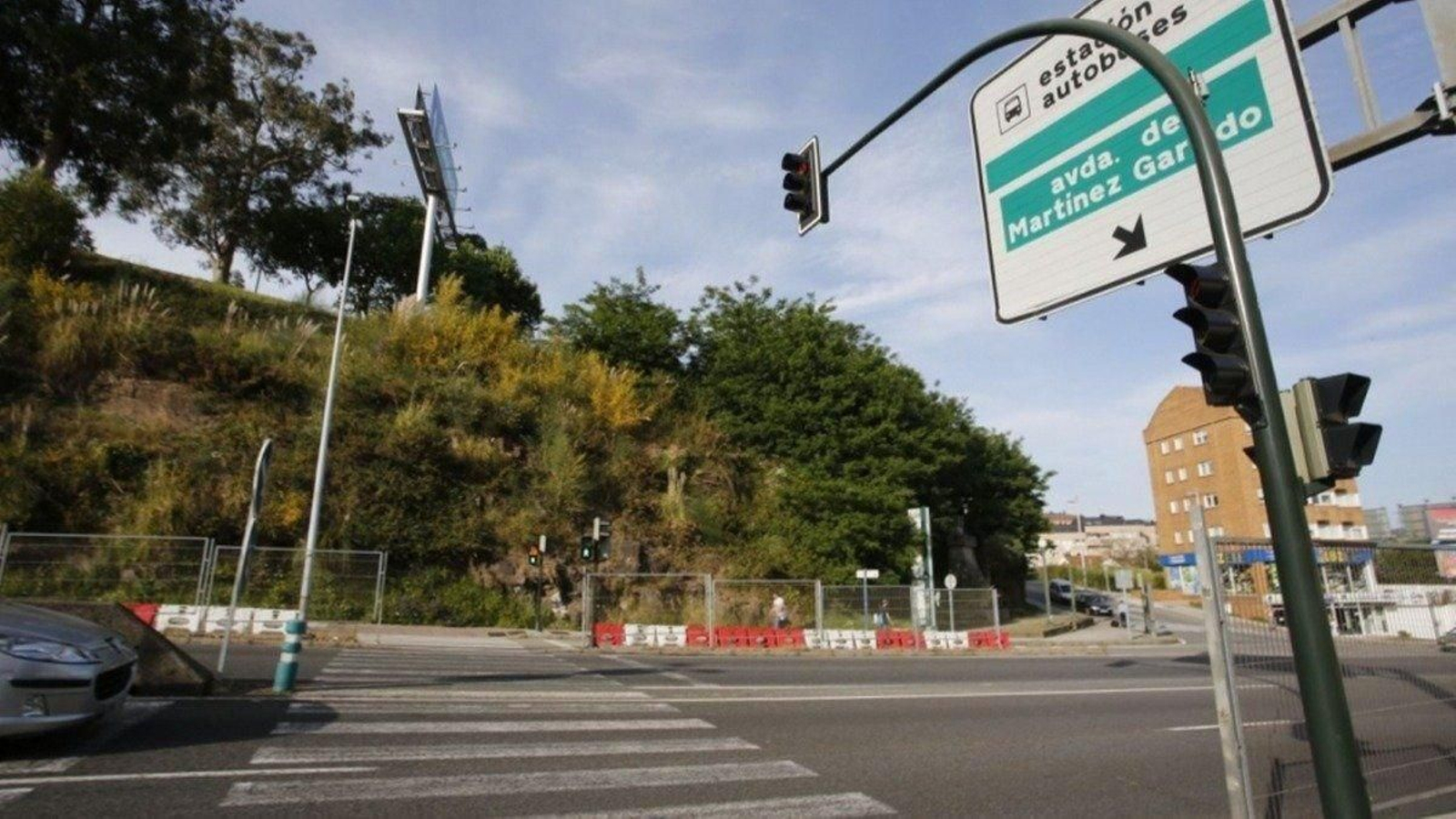 La avenida de Madrid, con la zona donde esta el pazo San Roque.