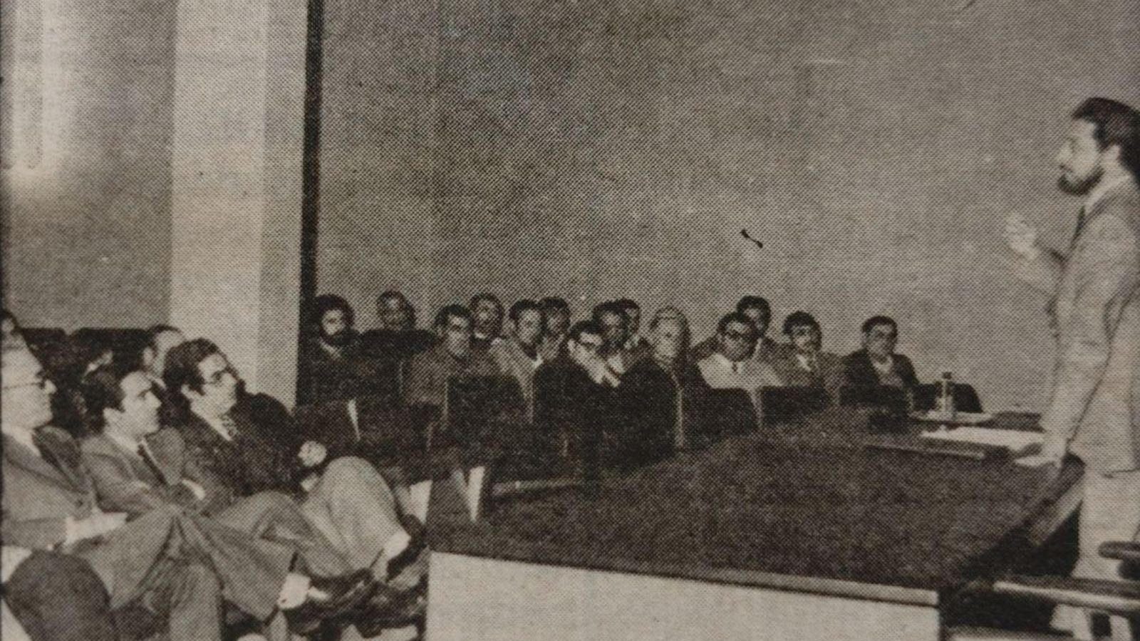 Un momento de la conferencia en la Cámara de Comercio de Orense.
