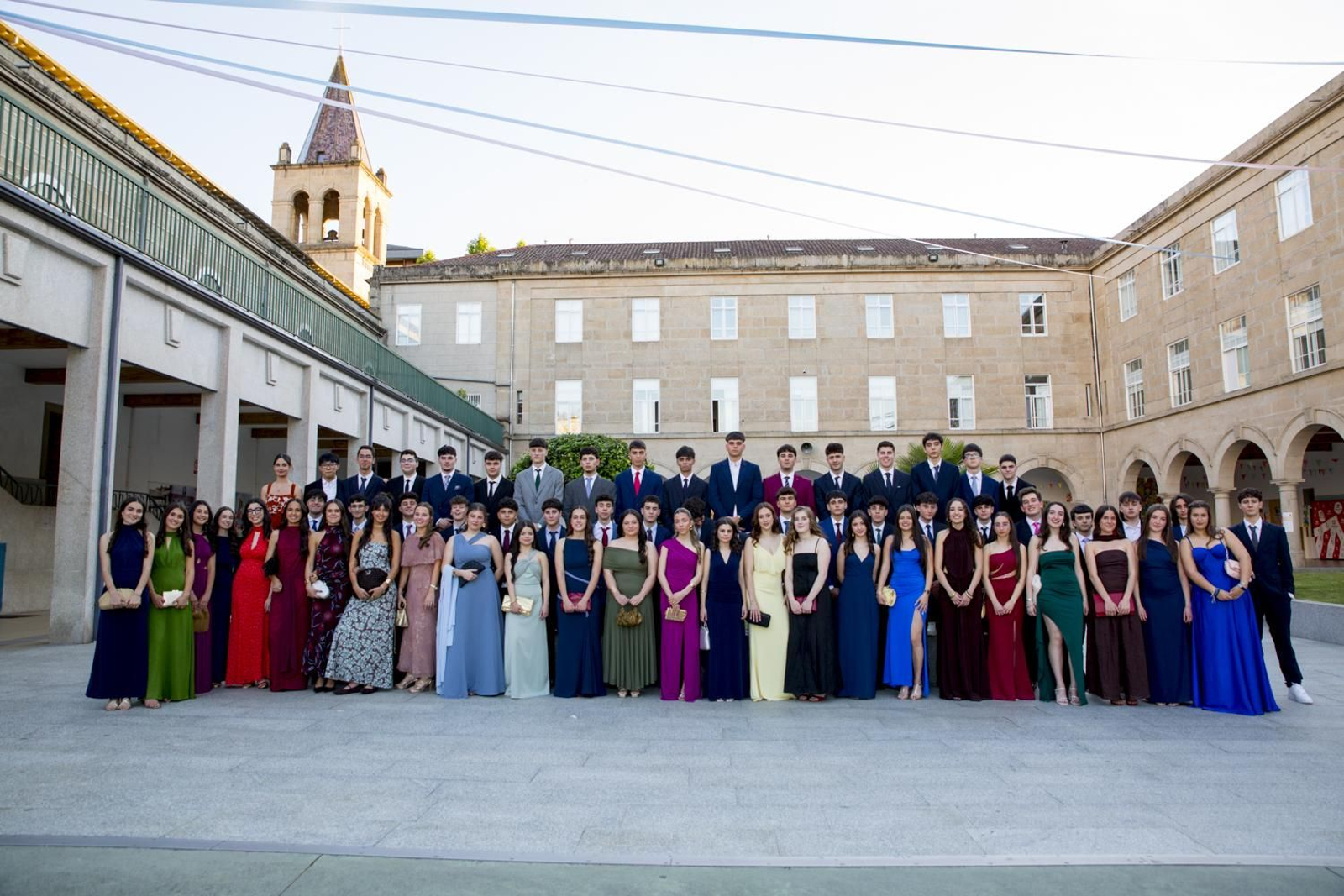 Galería | Los alumnos de 2º de Bachillerato de Salesianos celebran su graduación