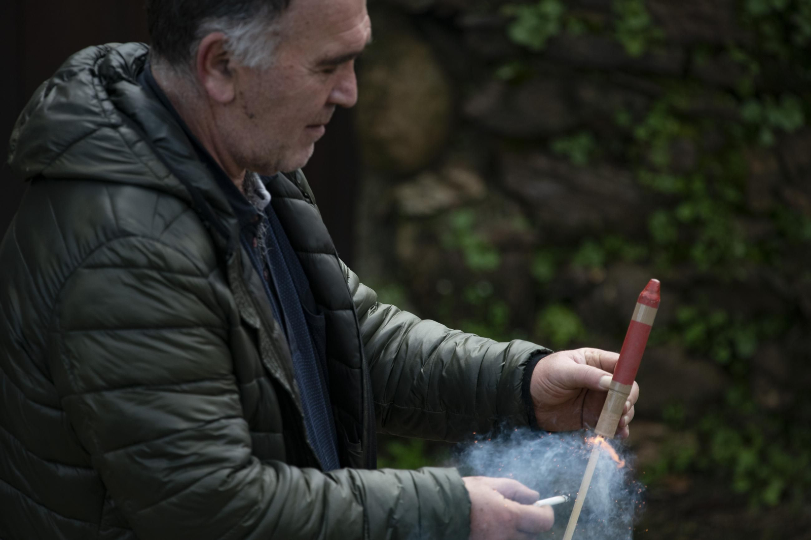 Galería | El meco Abalos recorrió As Teixugueiras, Cartelle