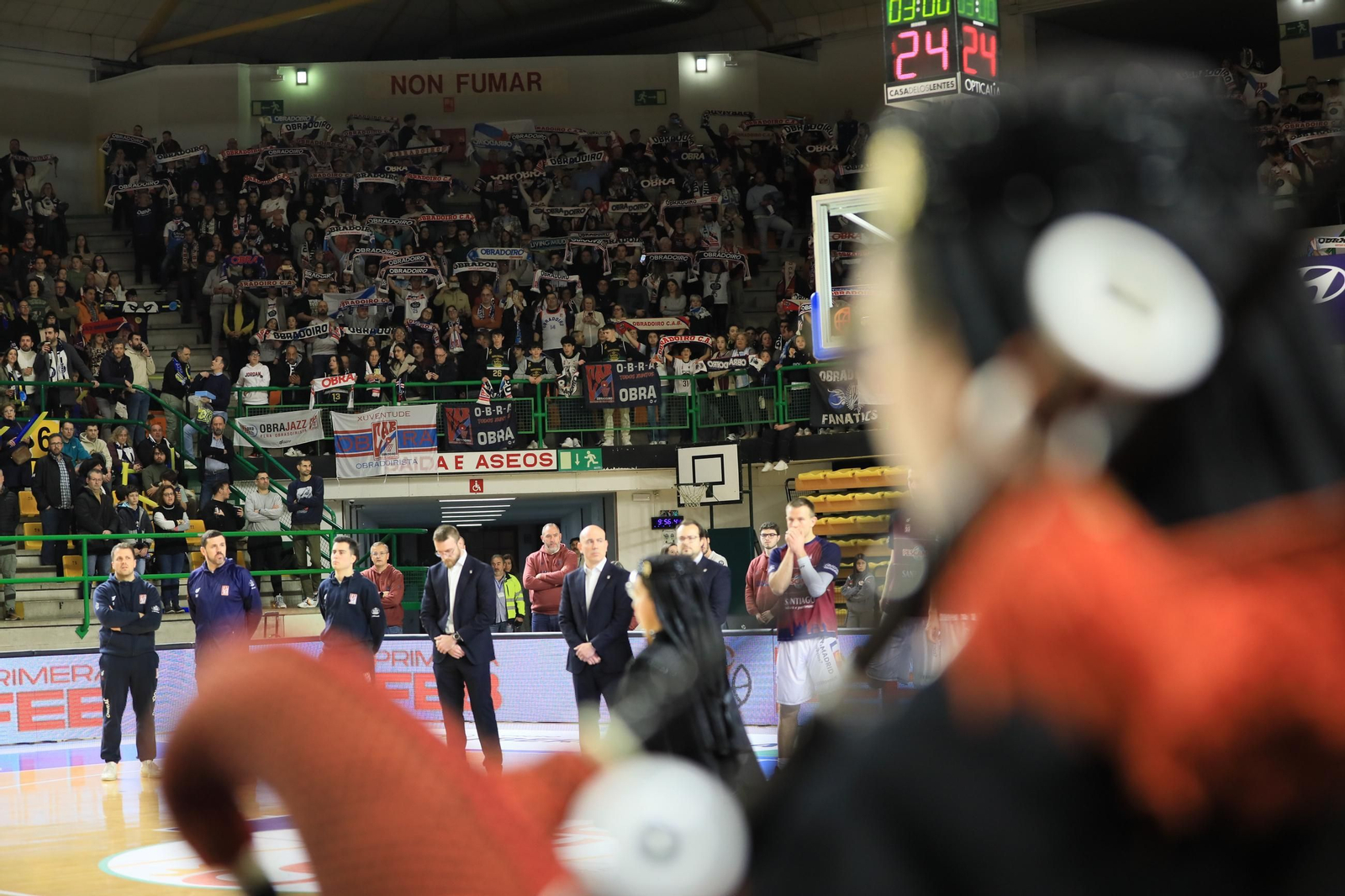 Galería | El Pazo, a reventar para el derbi COB-Obradoiro