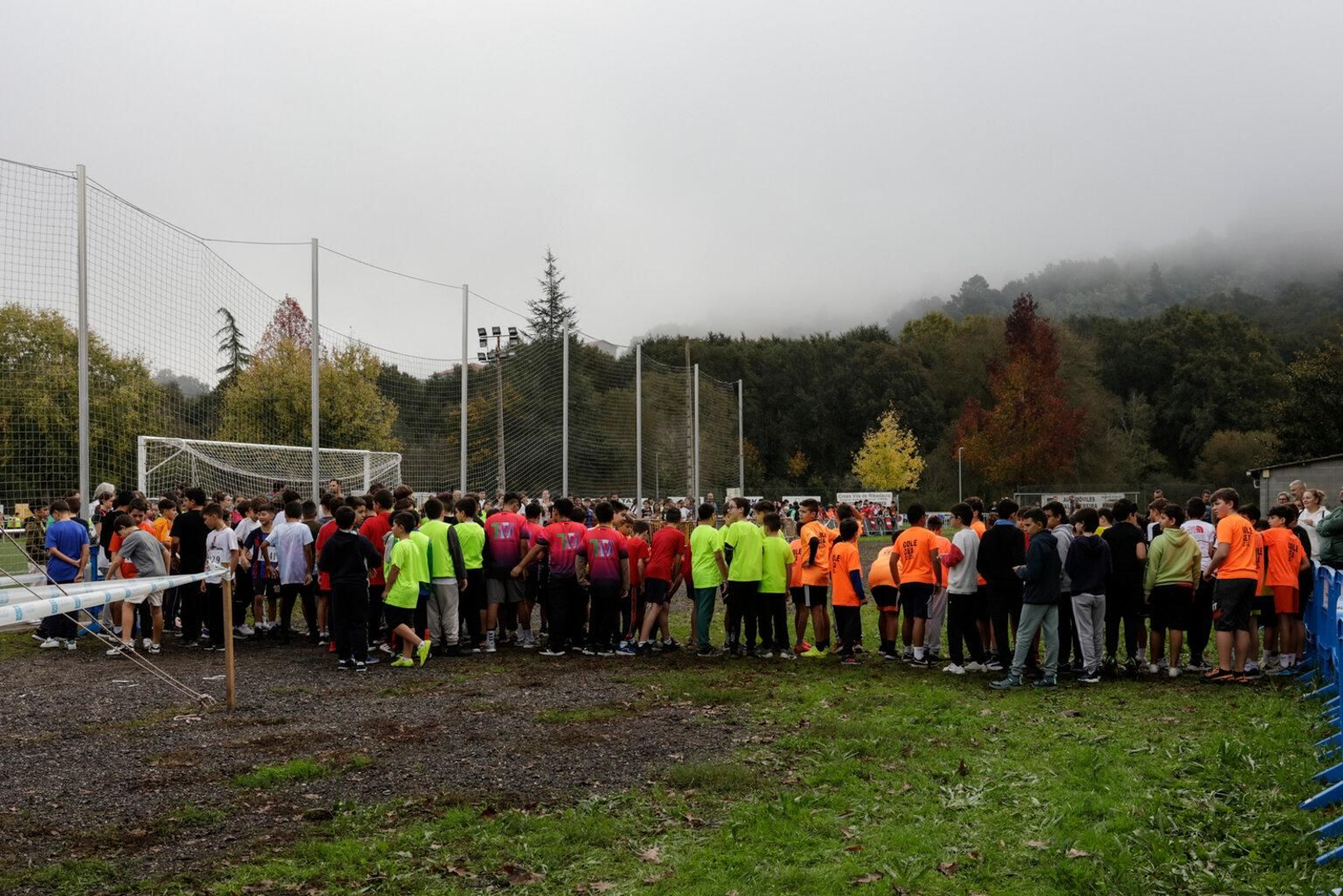 En la línea de salida.