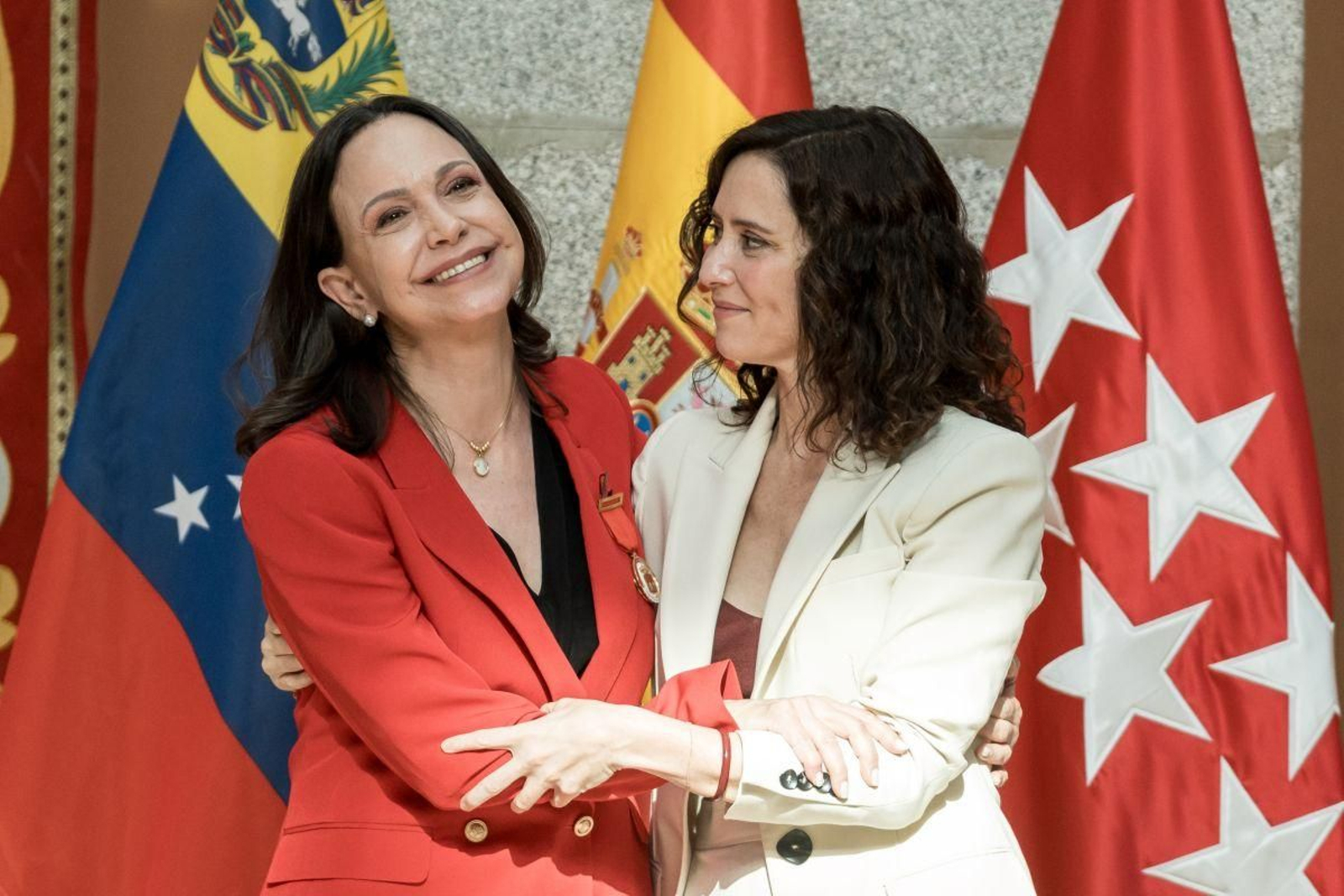 Corina Machado e Isabel Díaz Ayuso, durante el acto en Madrid.