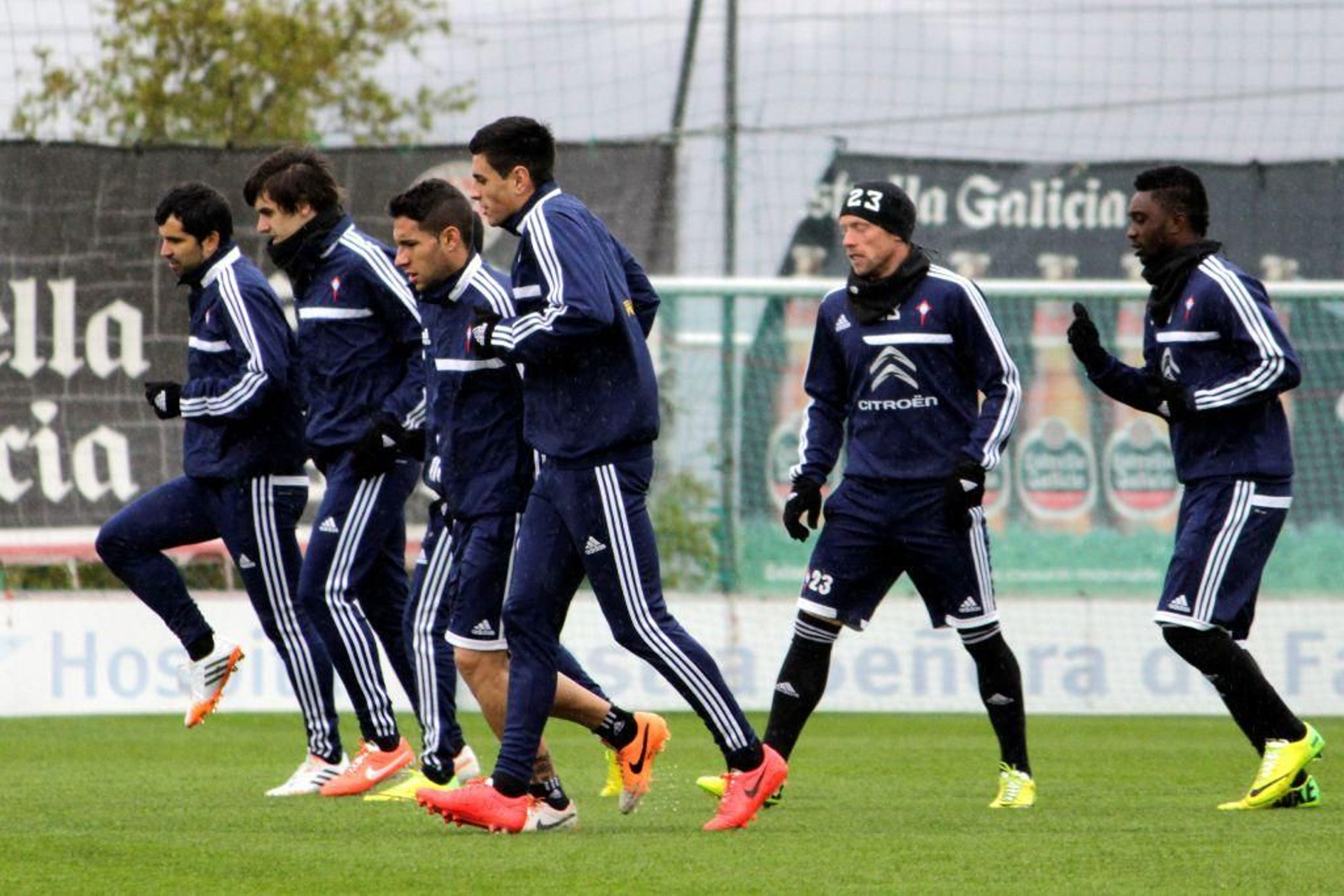 La plantilla celeste, pese a su inexperiencia en la élite, da la talla.
