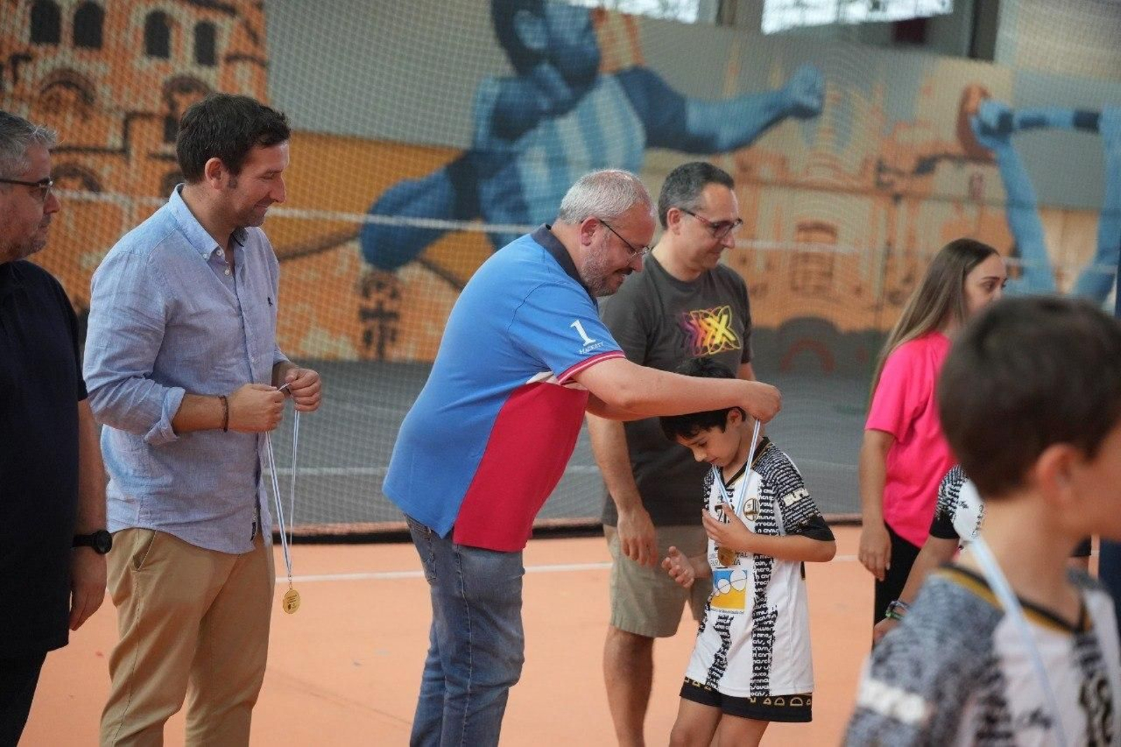 Fin de curso en el voleibol y el balonmano