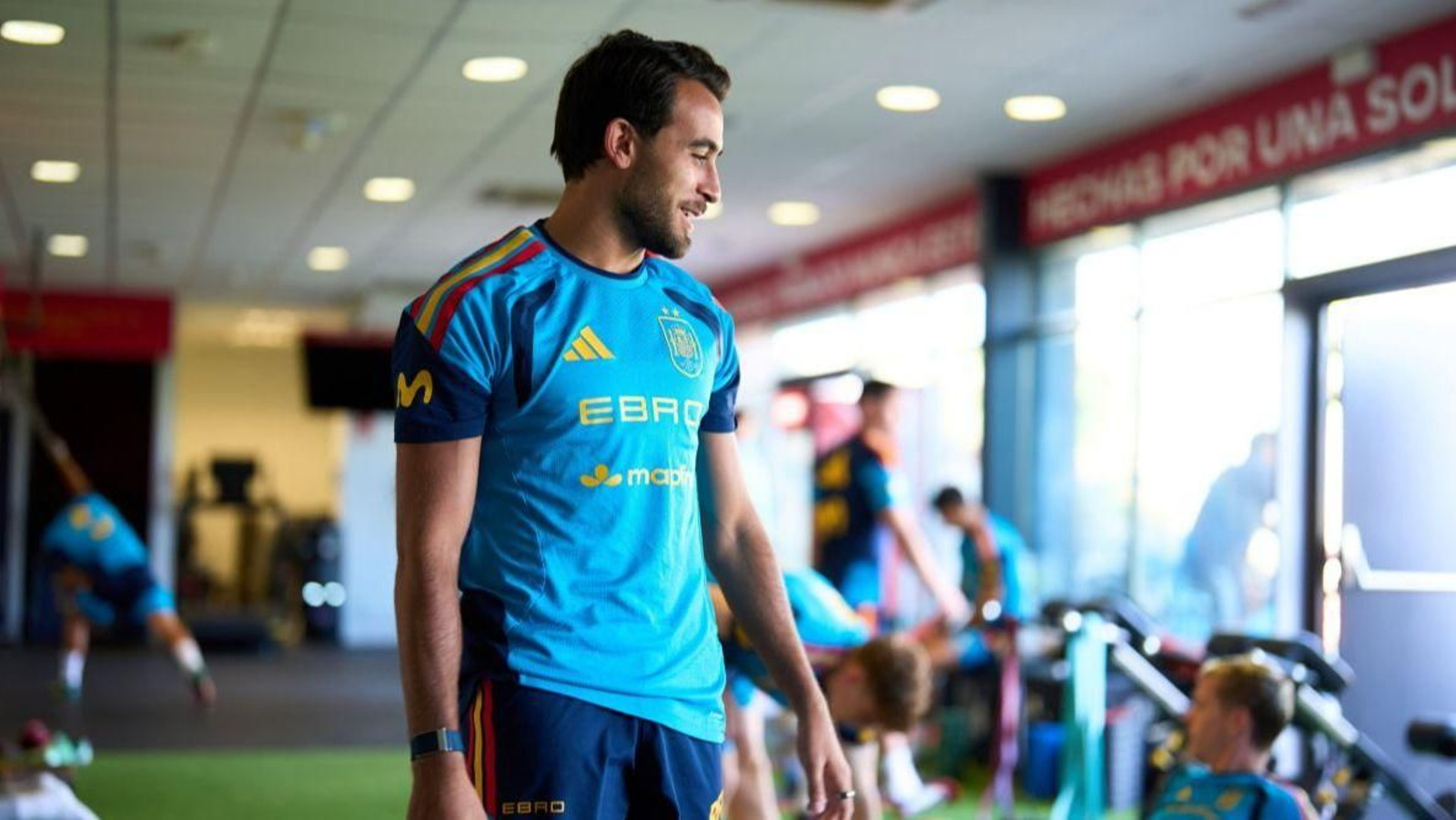 Eric García abandona la concentración de la selección española por lesión y le sustituye Robin Le Normand.