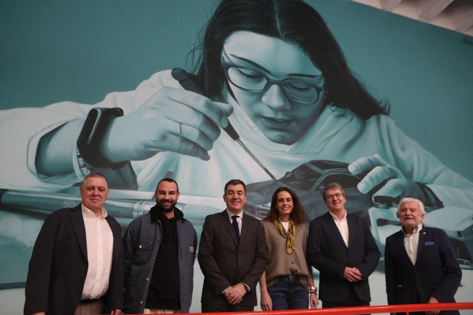 Durante el acto se inauguró un mural conmemorativo.