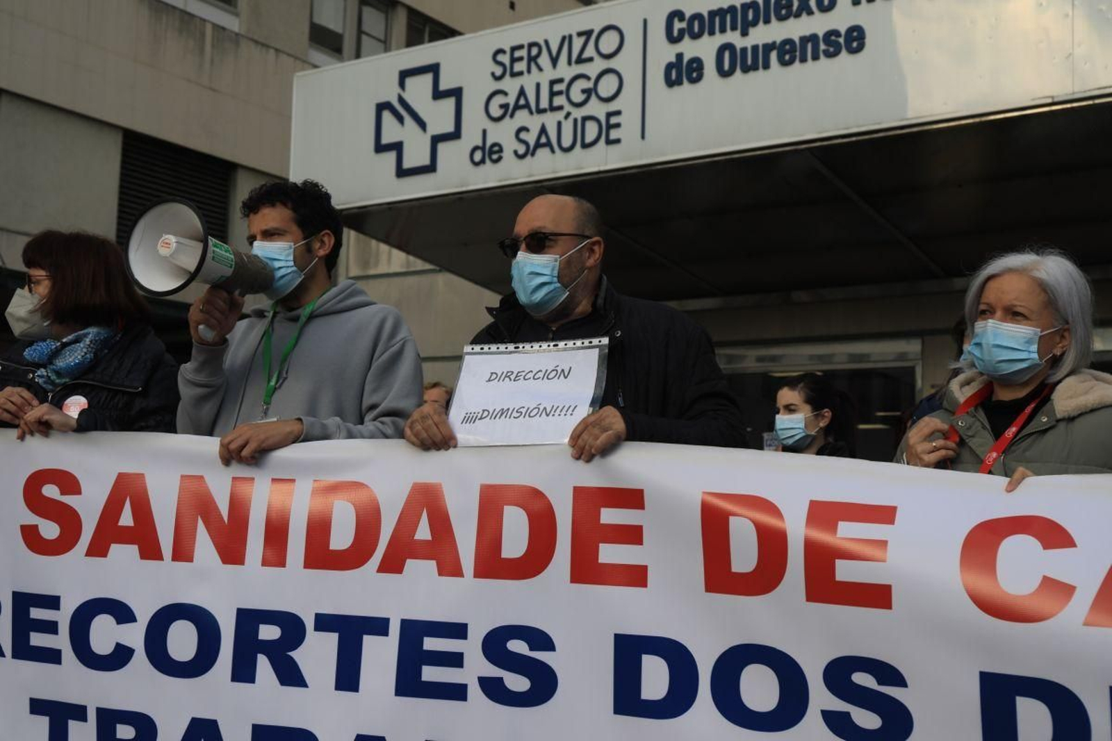 Protesta delante del Complexo Hospitalario de Ourense, en abril de 2022.