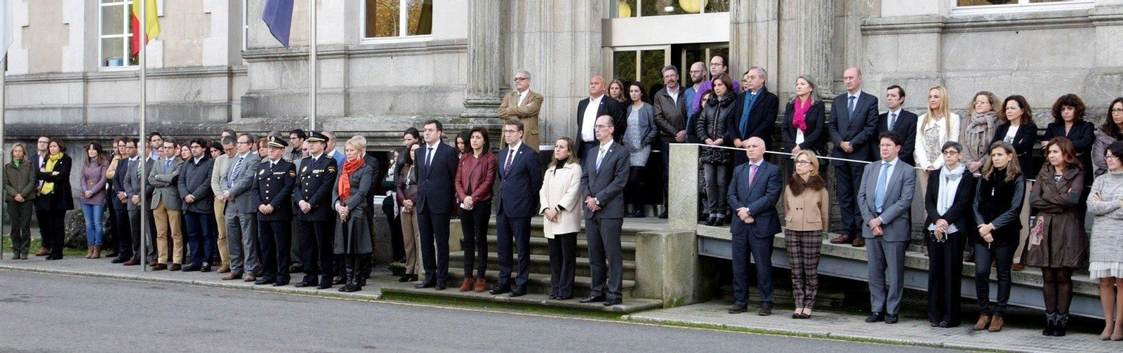 Concentración en San Caetano, con el presidente de la Xunta, Alberto Núñez Feijóo, a la cabeza.