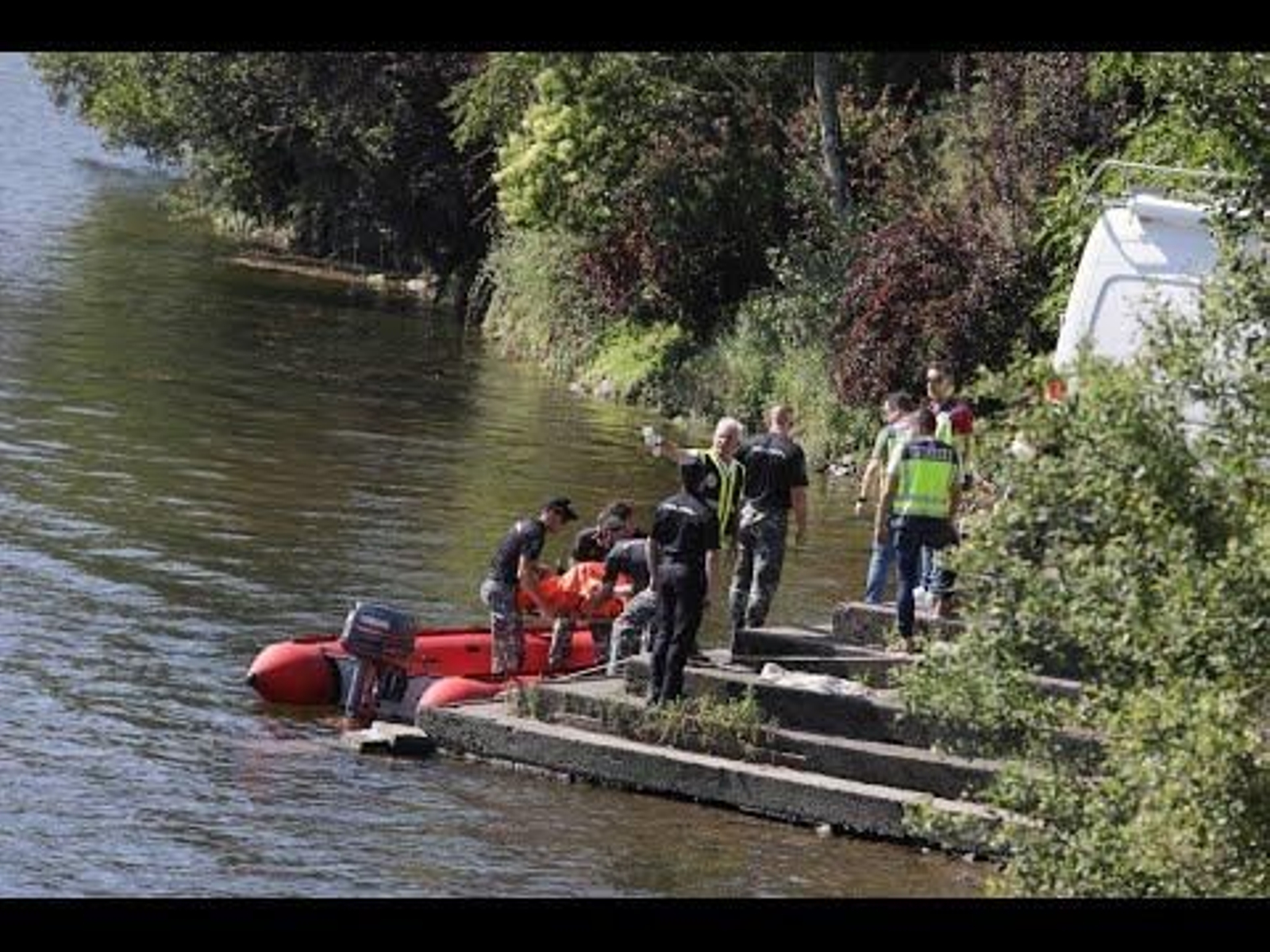 Localizan el cuerpo del joven ahogado en Velle