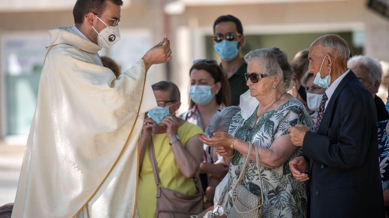 ALLARIZ (IGREXA DE SAN BENITO). 10/07/2021. OURENSE. Celebración do San Benito en Allariz. FOTO: ÓSCAR PINAL 
