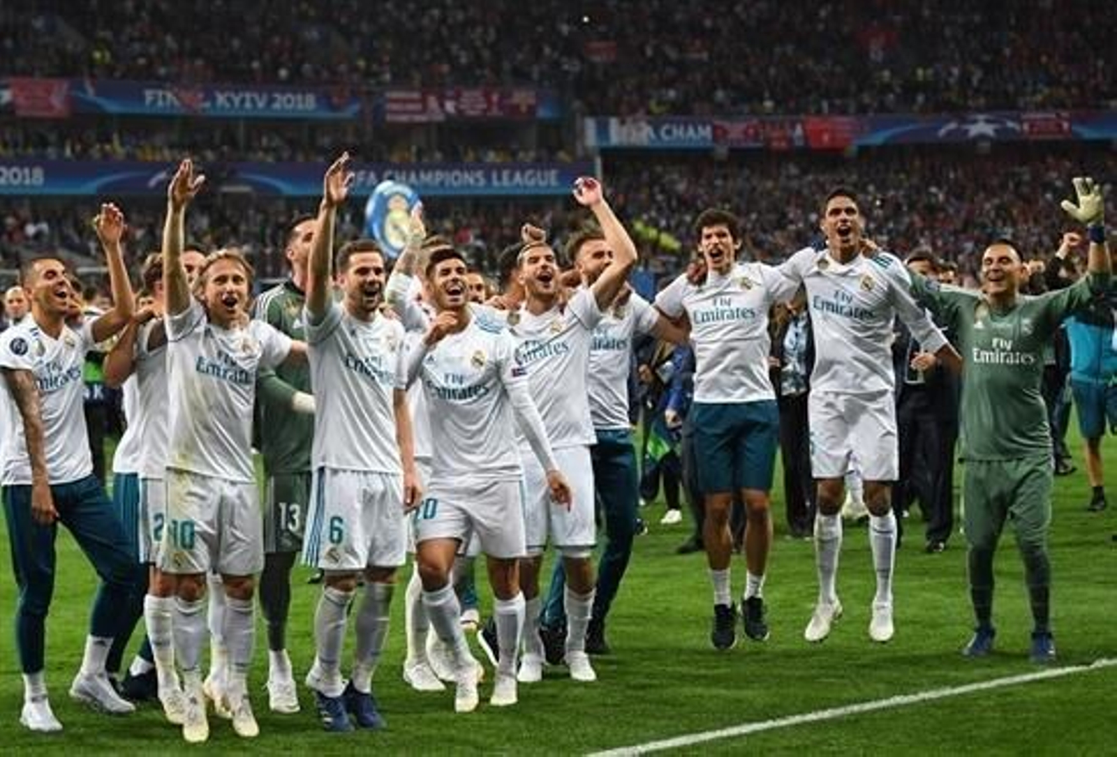 Bale impulsa la leyenda del rey de Europa
