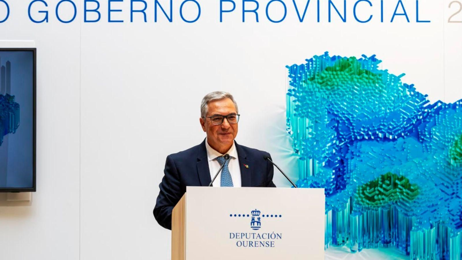 Luis Menor presentó en el Pazo de Vilamarín el balance de los tres primeros años de mandato al frente de la Diputación de Ourense.