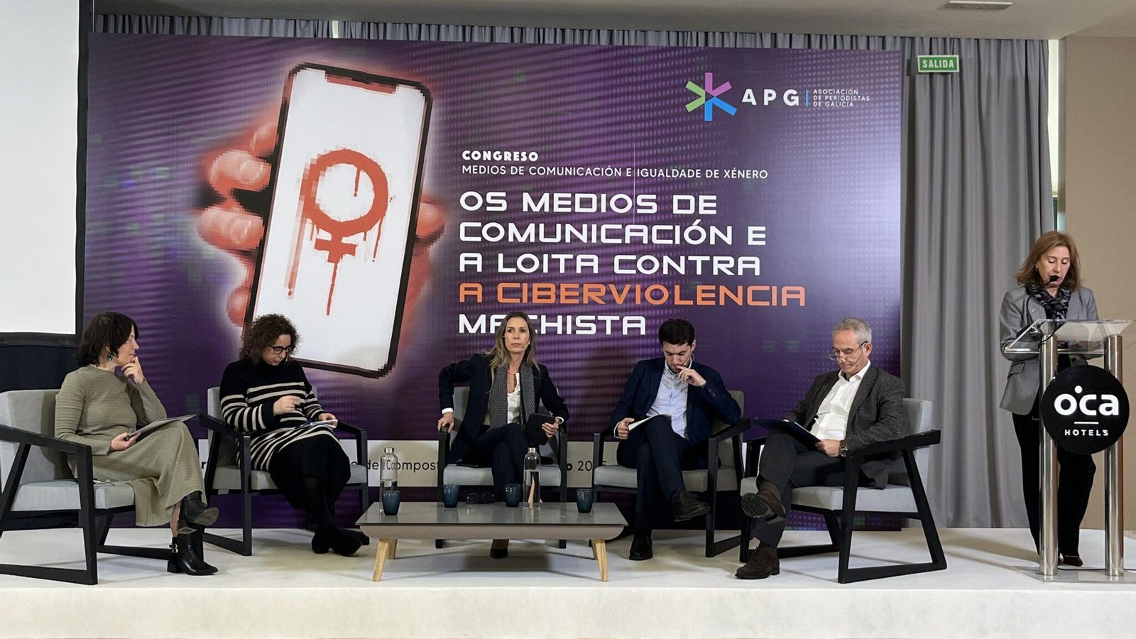 Mesa sobre medios de comunicación e violencia machista dixital.