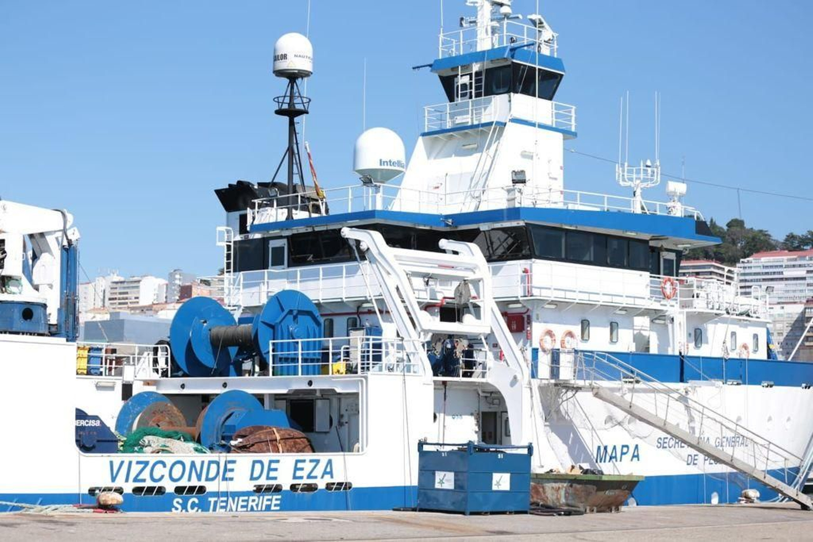 El buque, que forma parte de la Secretaría General de Pesca, está atracado en Beiramar.