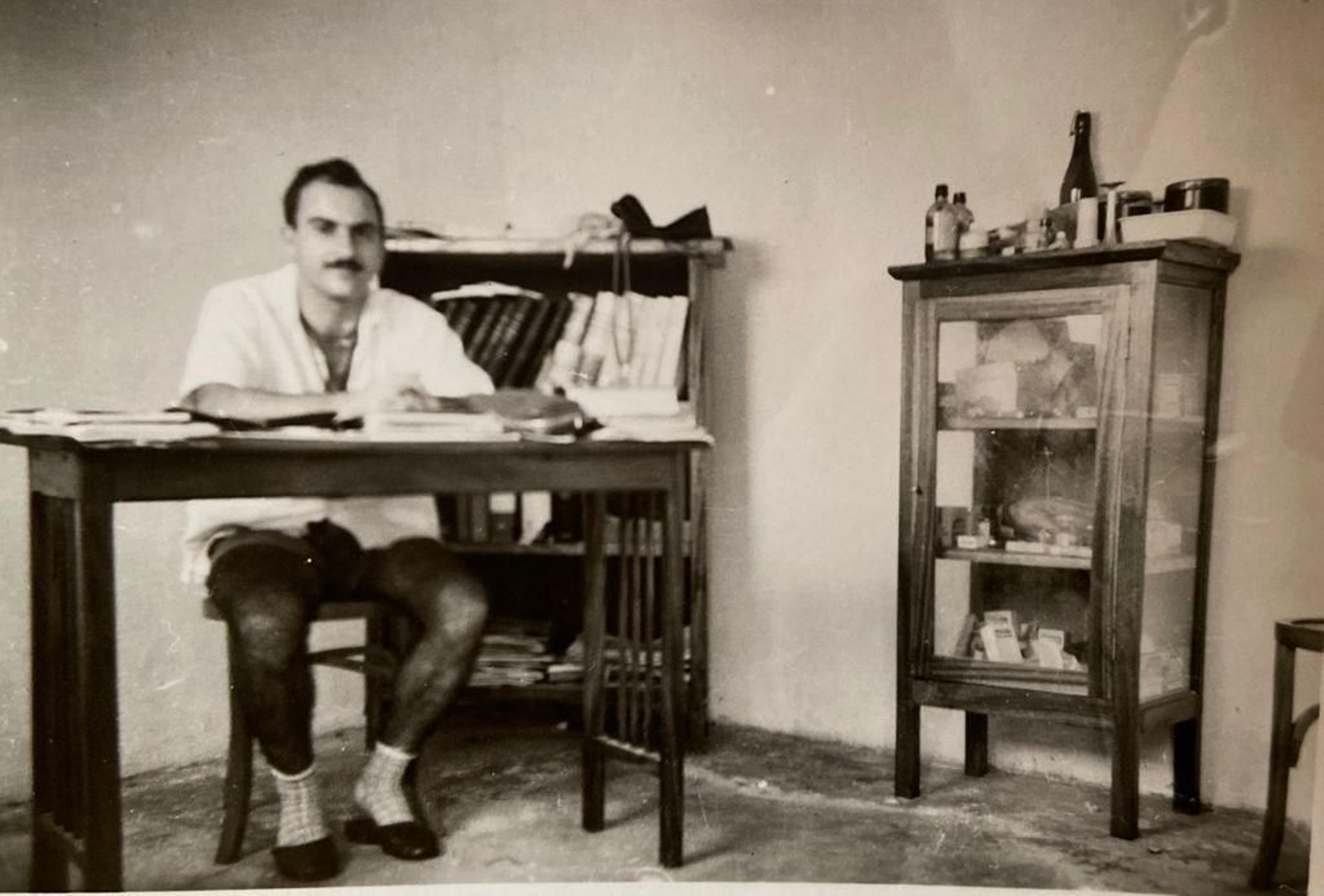 Alberto Sierra Carrasco en la Guinea Española.