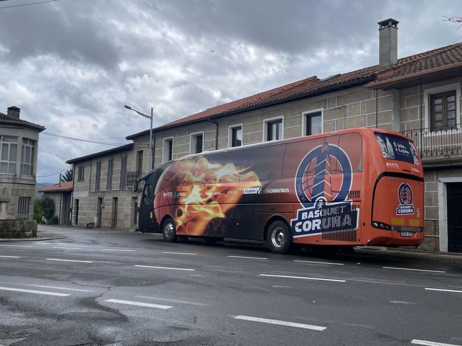 ¿Sabe usted que el baloncesto de élite hizo parada en Ourense?