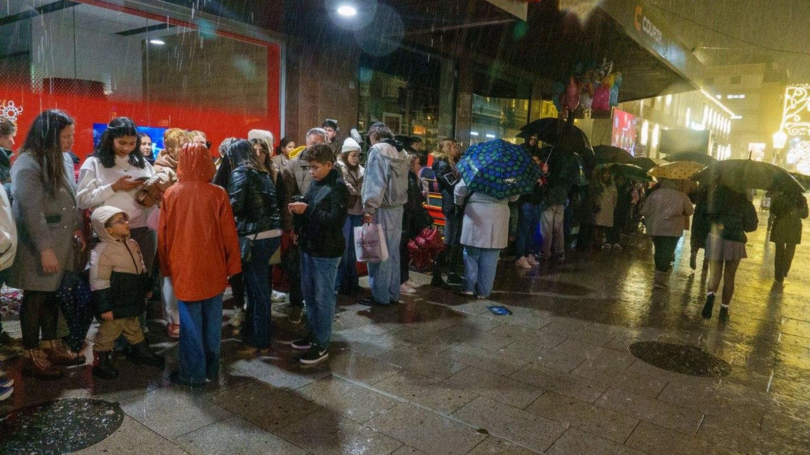 Galería | Vigo se ilumina con las luces de Navidad 2025