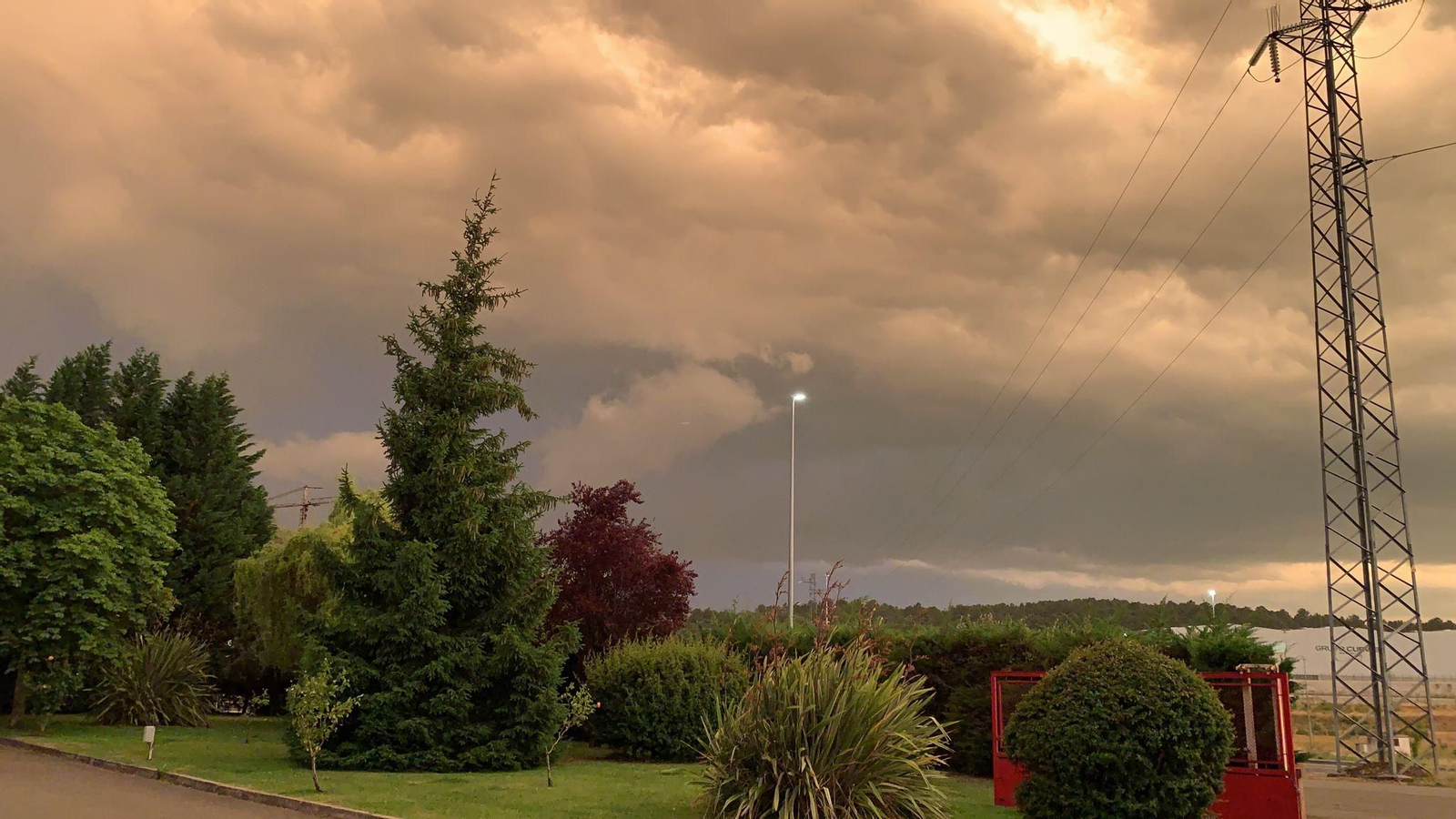 Las tormentas ponen en alerta Ourense 48 horas después de la bomba hídrica.