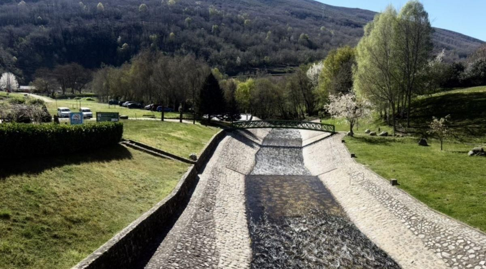 Playa fluvial del Cenza, en Vilariño de Conso.