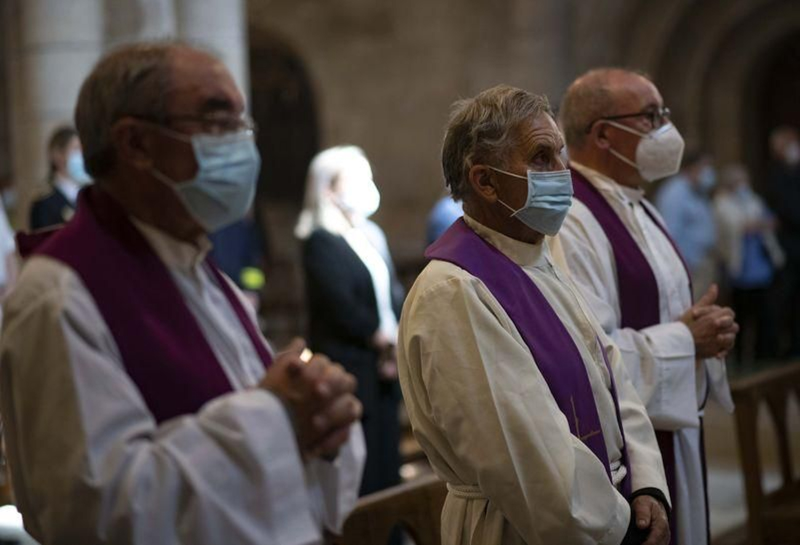 La Catedral de Ourense acoge el funeral en memoria de las víctimas mortales del covid // FOTO: Xesús Fariñas