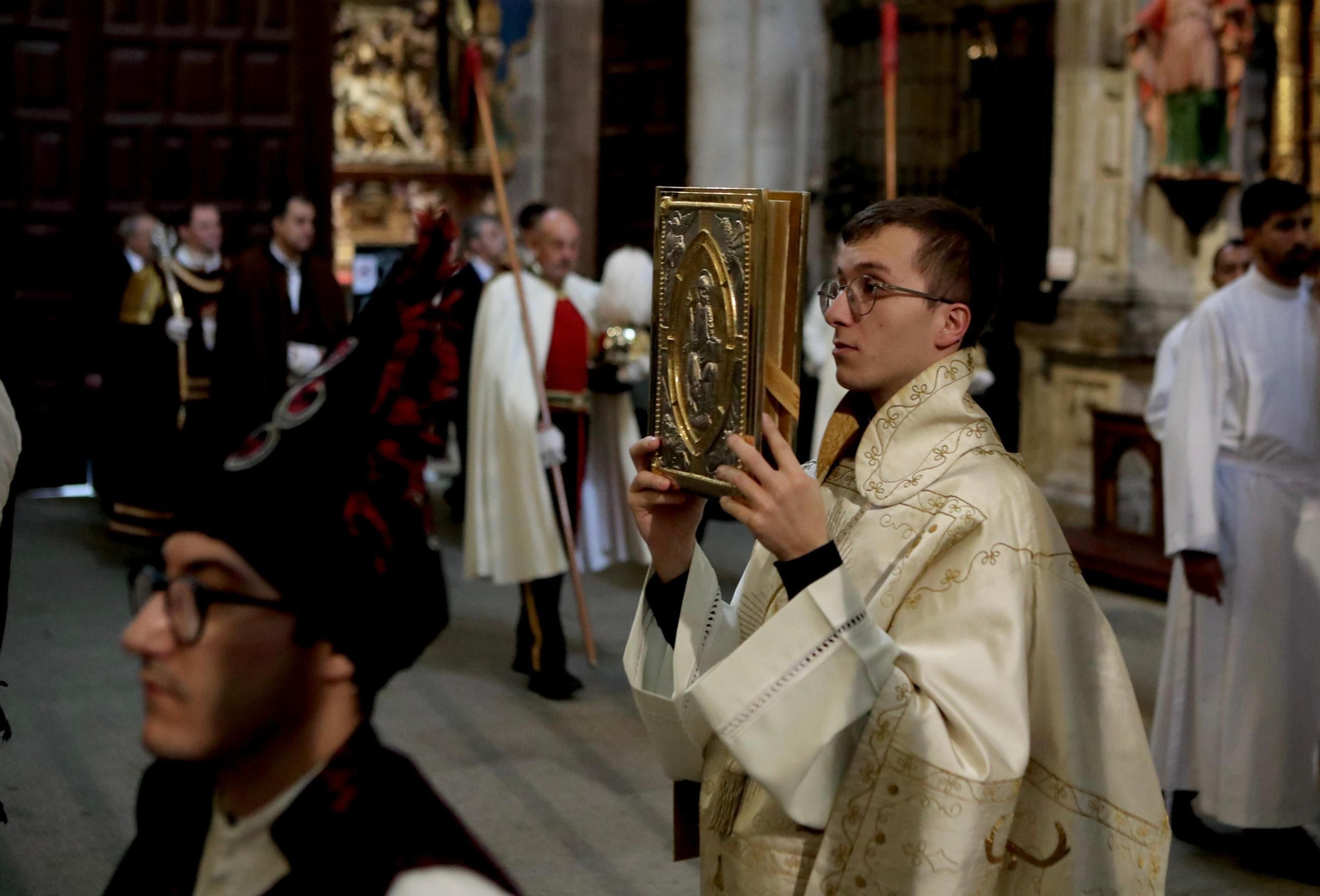 Galería | Devoción por San Martiño en Ourense, el día del patrón