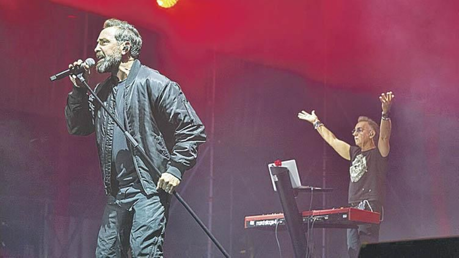 OBK durante un concierto.