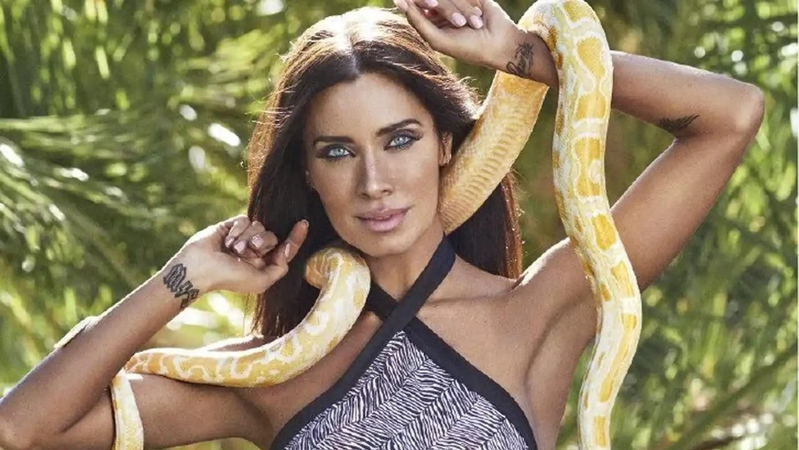 Pilar Rubio, con uno de sus diseños.