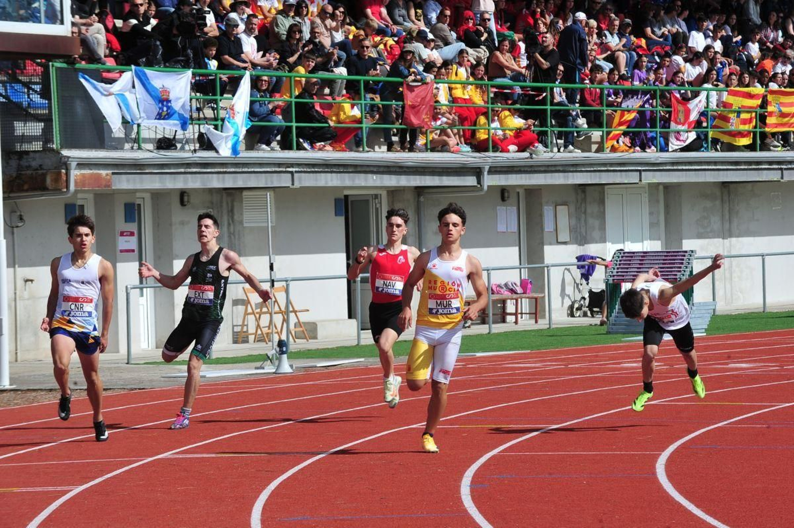 Las pruebas de velocidad fueron un punto de interés en el Campeonato de España por comunidades autónomas que se celebró en la pista Josefina Salgado.